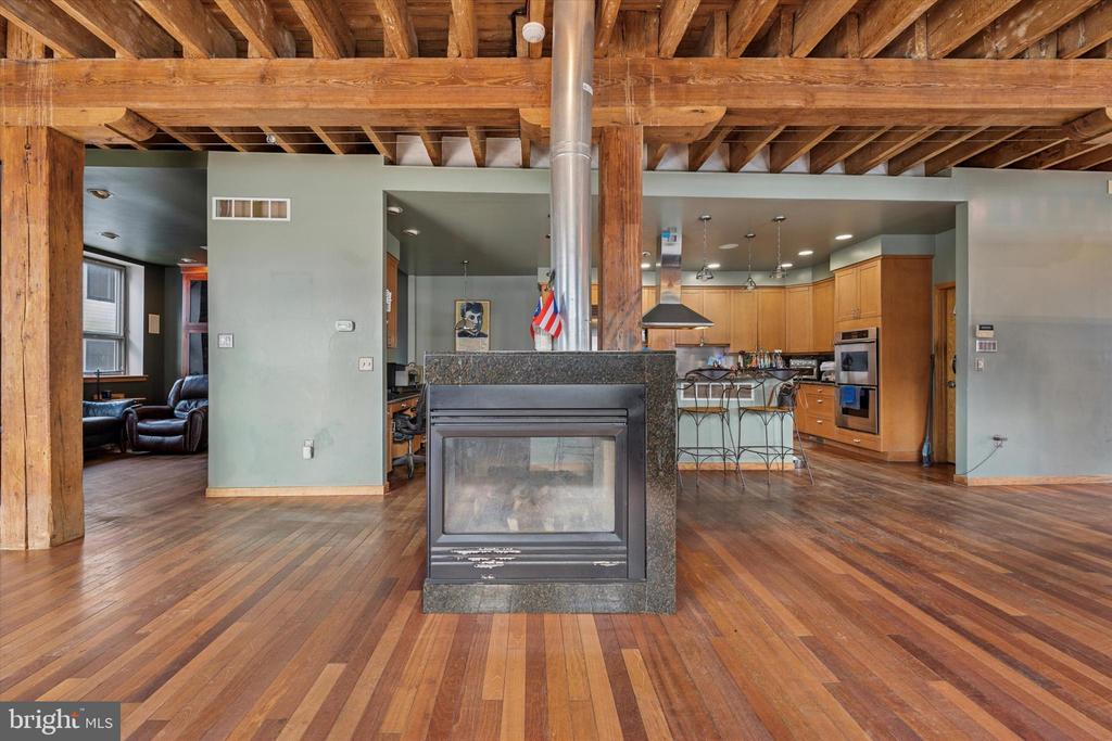 844 N 4TH STREET 48