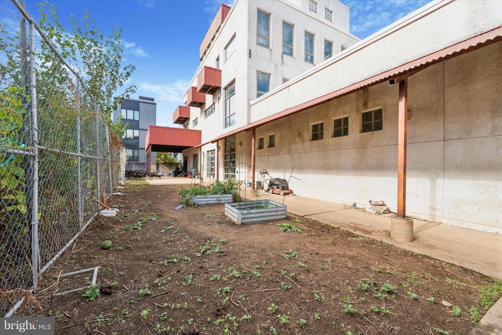 844 N 4TH STREET 48