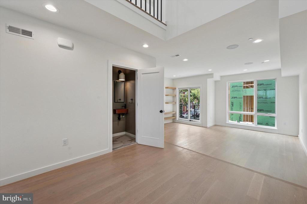 600 N BRENNA WALK