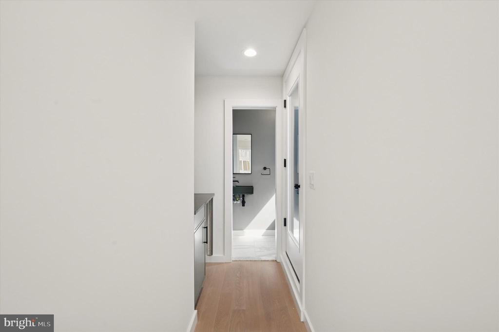 600 N BRENNA WALK