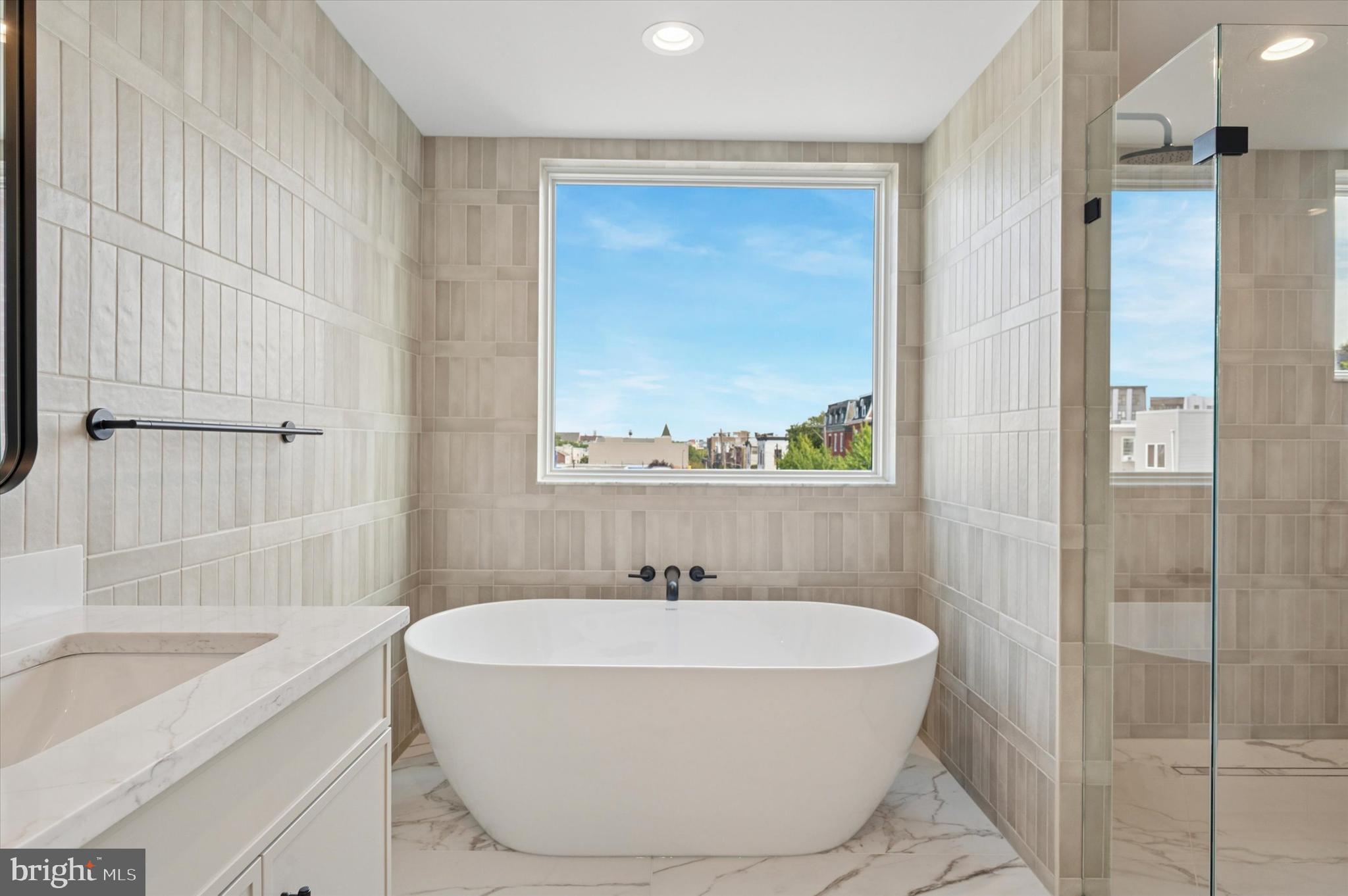 600 N BRENNA WALK