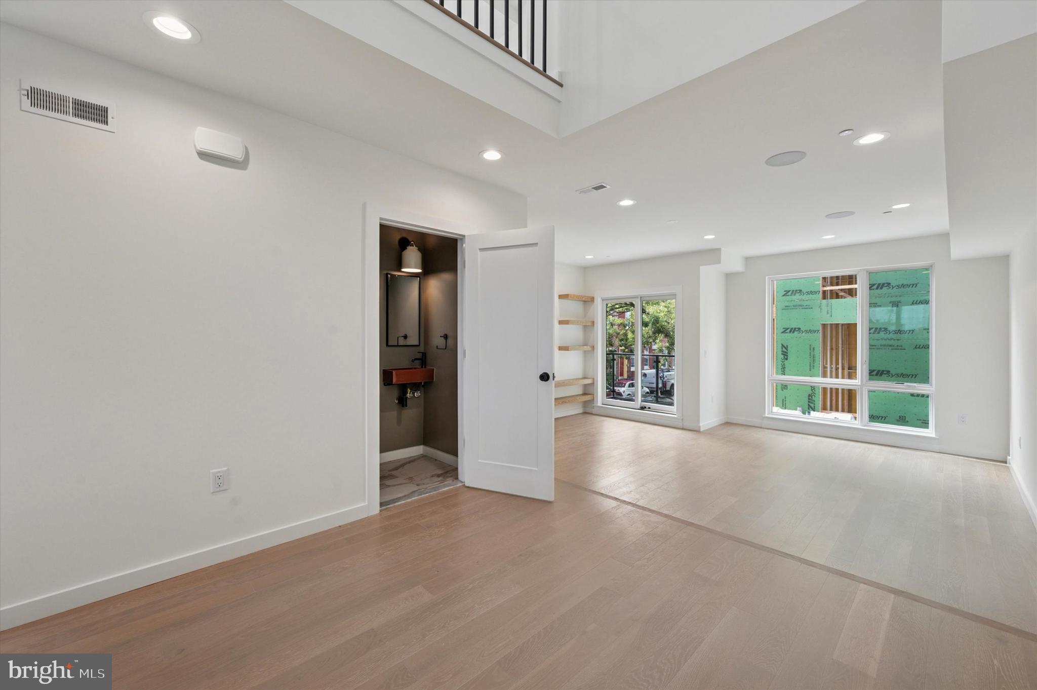 600 N BRENNA WALK