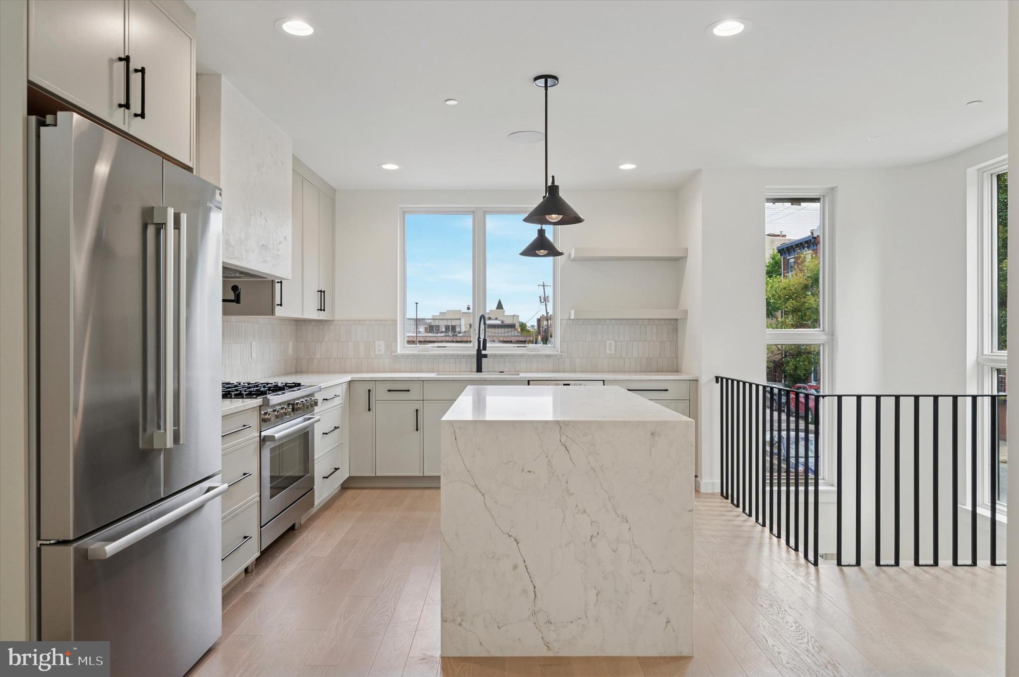 600 N BRENNA WALK