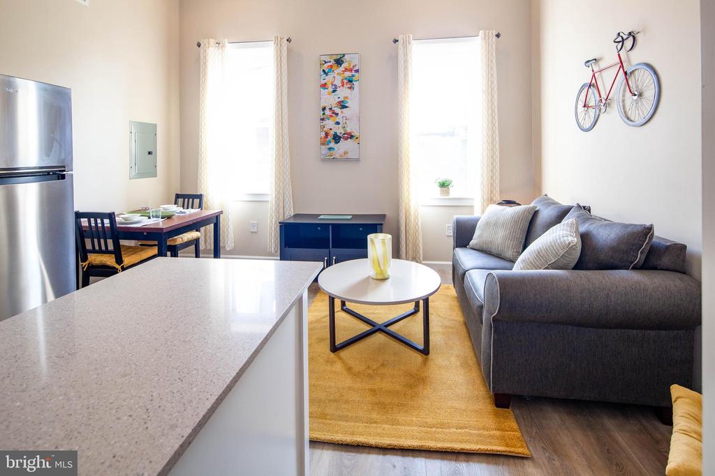 4245 OGDEN STREET Unit: UNIT 2