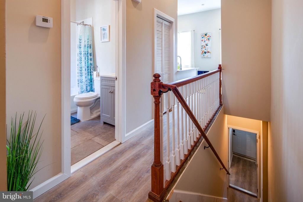 4245 OGDEN STREET Unit: UNIT 2
