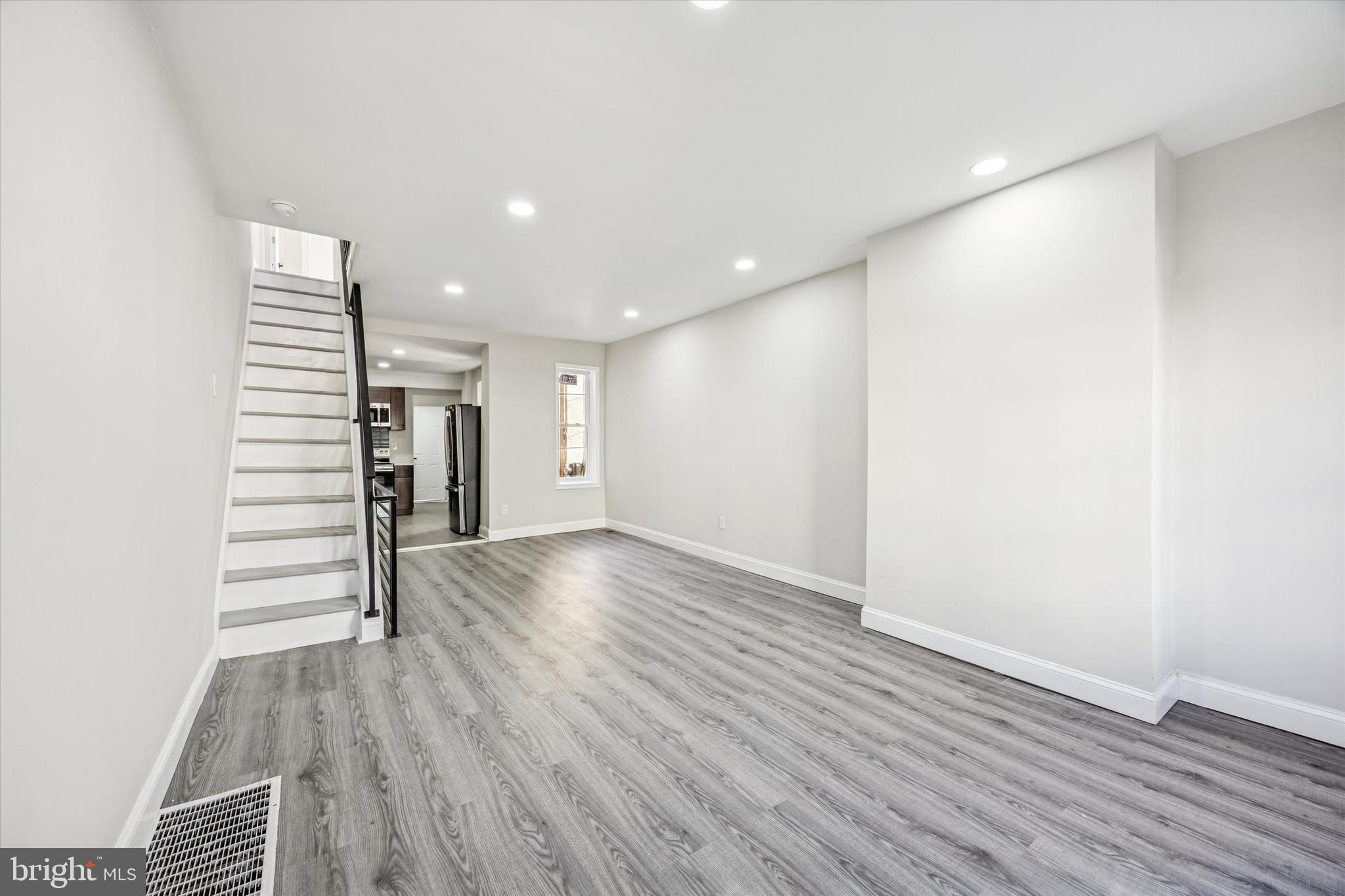 156 W WISHART STREET