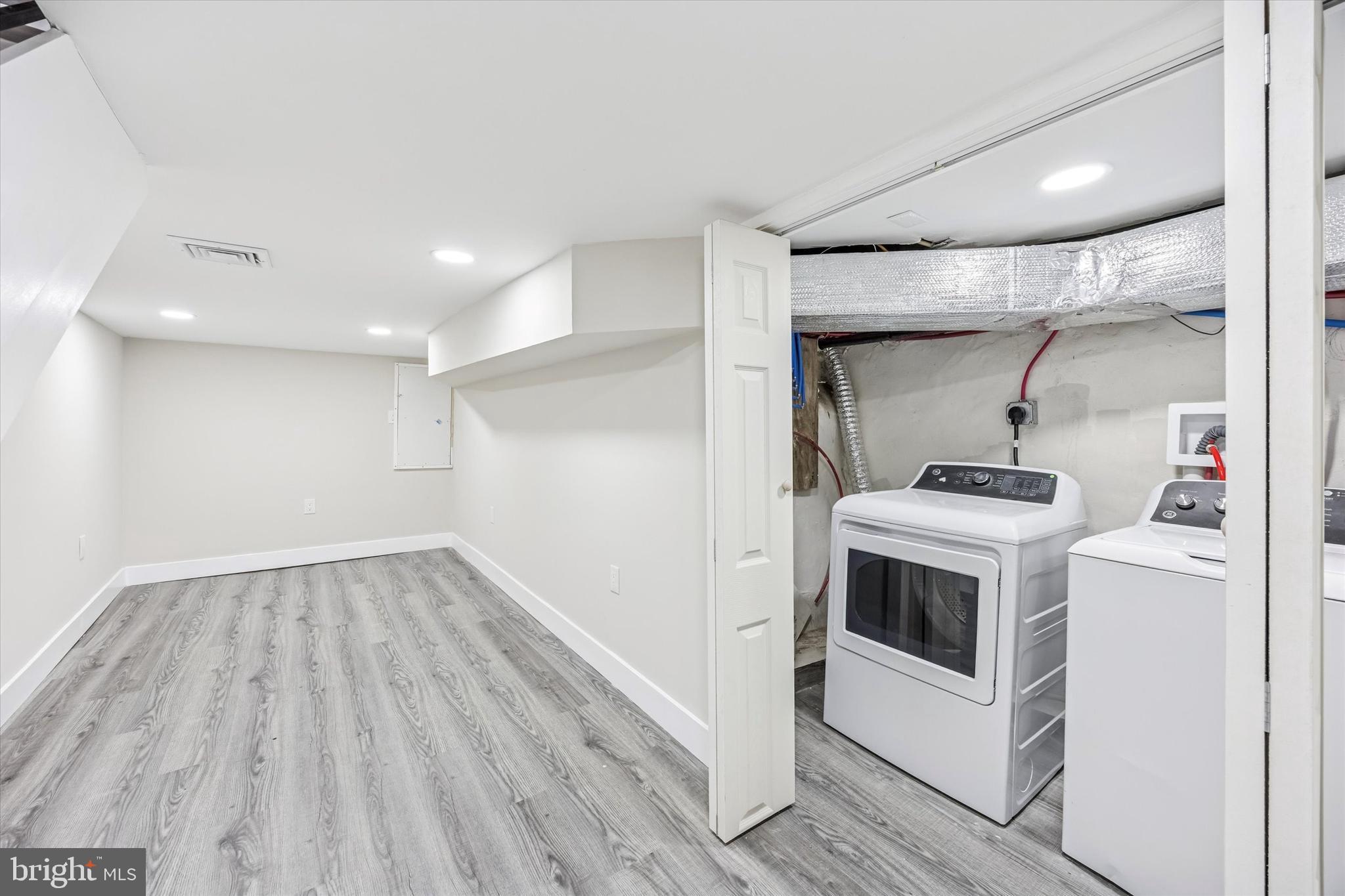 156 W WISHART STREET