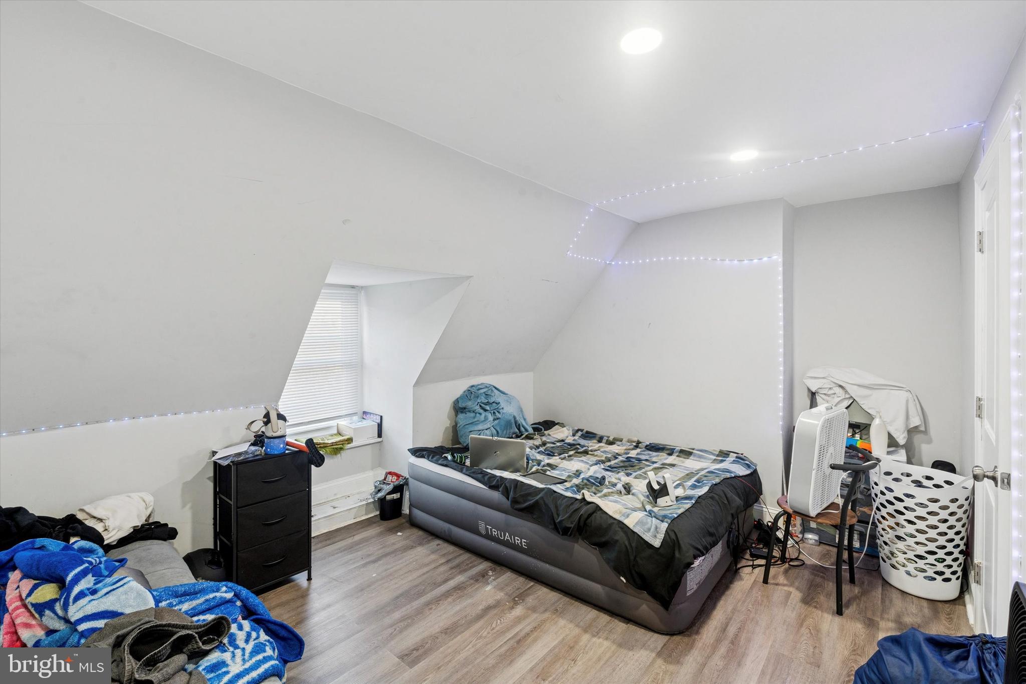 4024 PARKSIDE AVENUE