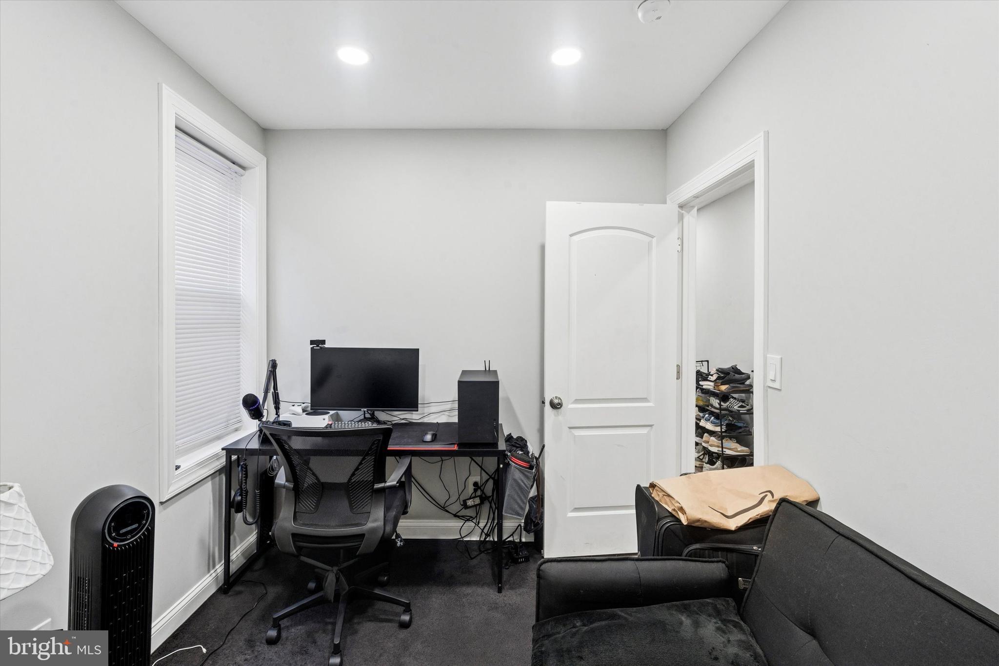 4024 PARKSIDE AVENUE