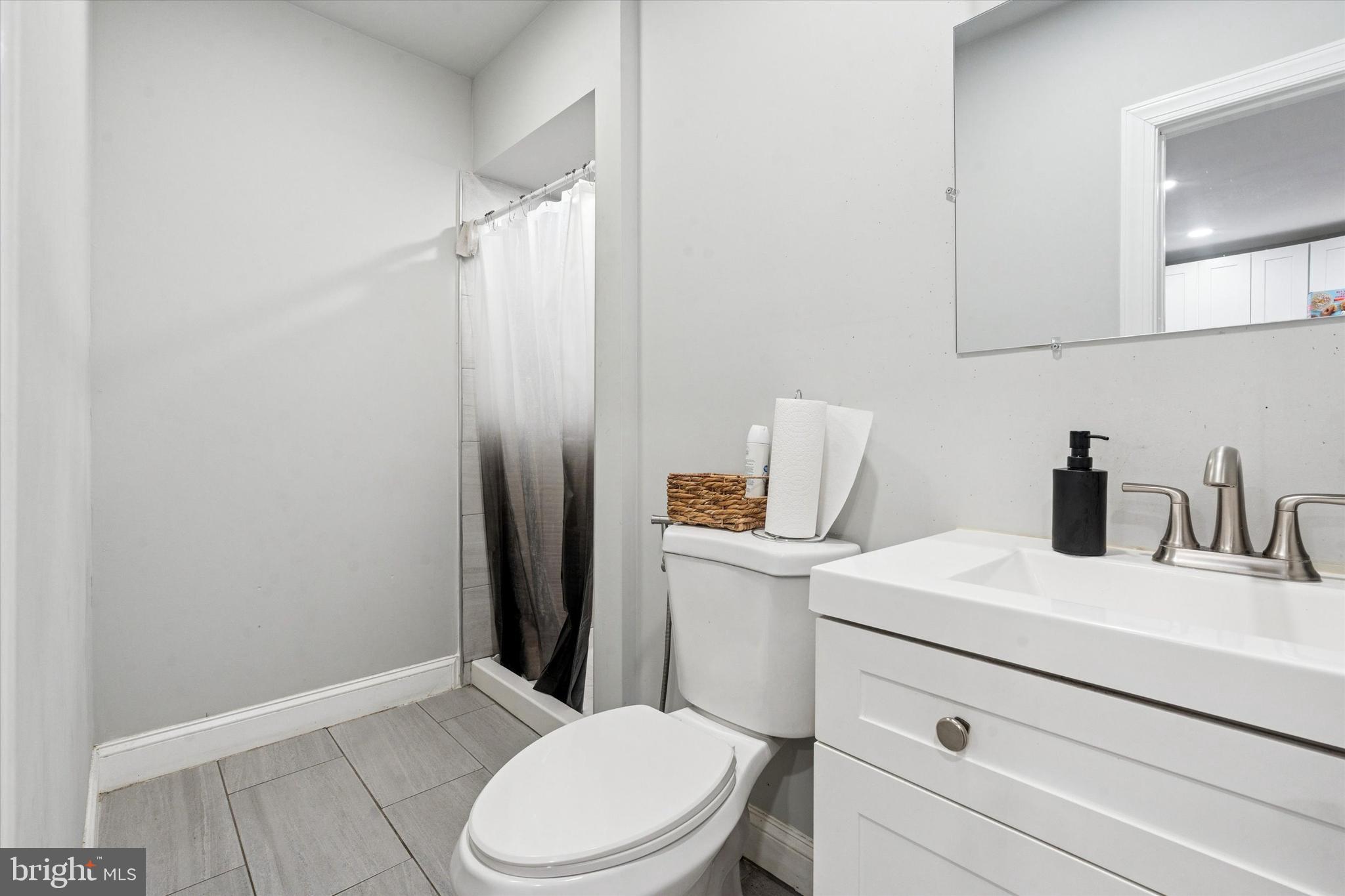 4024 PARKSIDE AVENUE