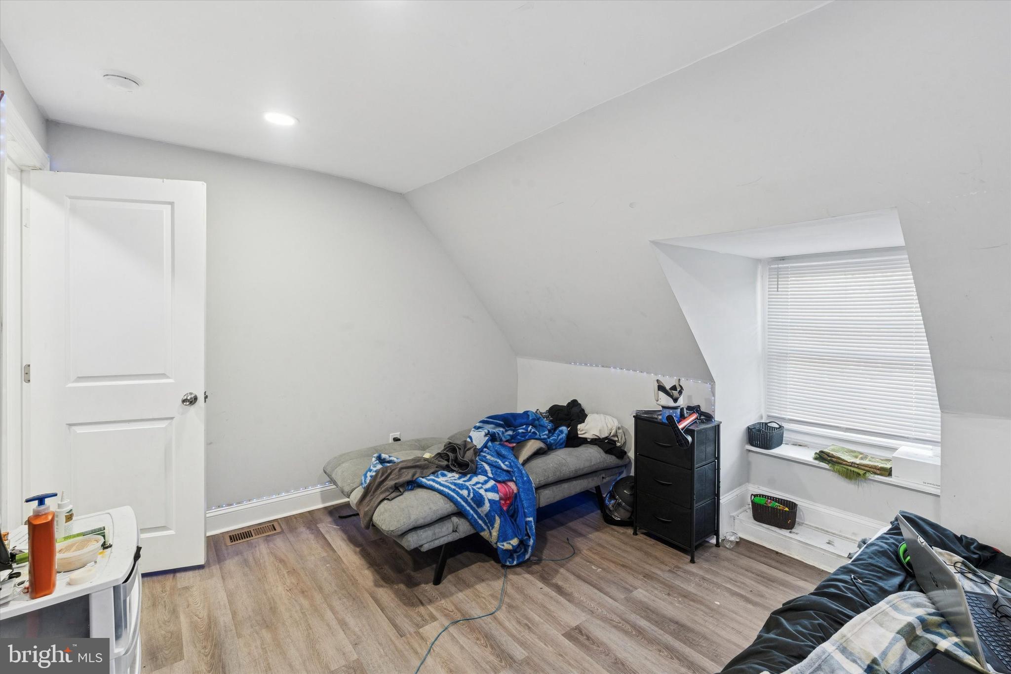 4024 PARKSIDE AVENUE