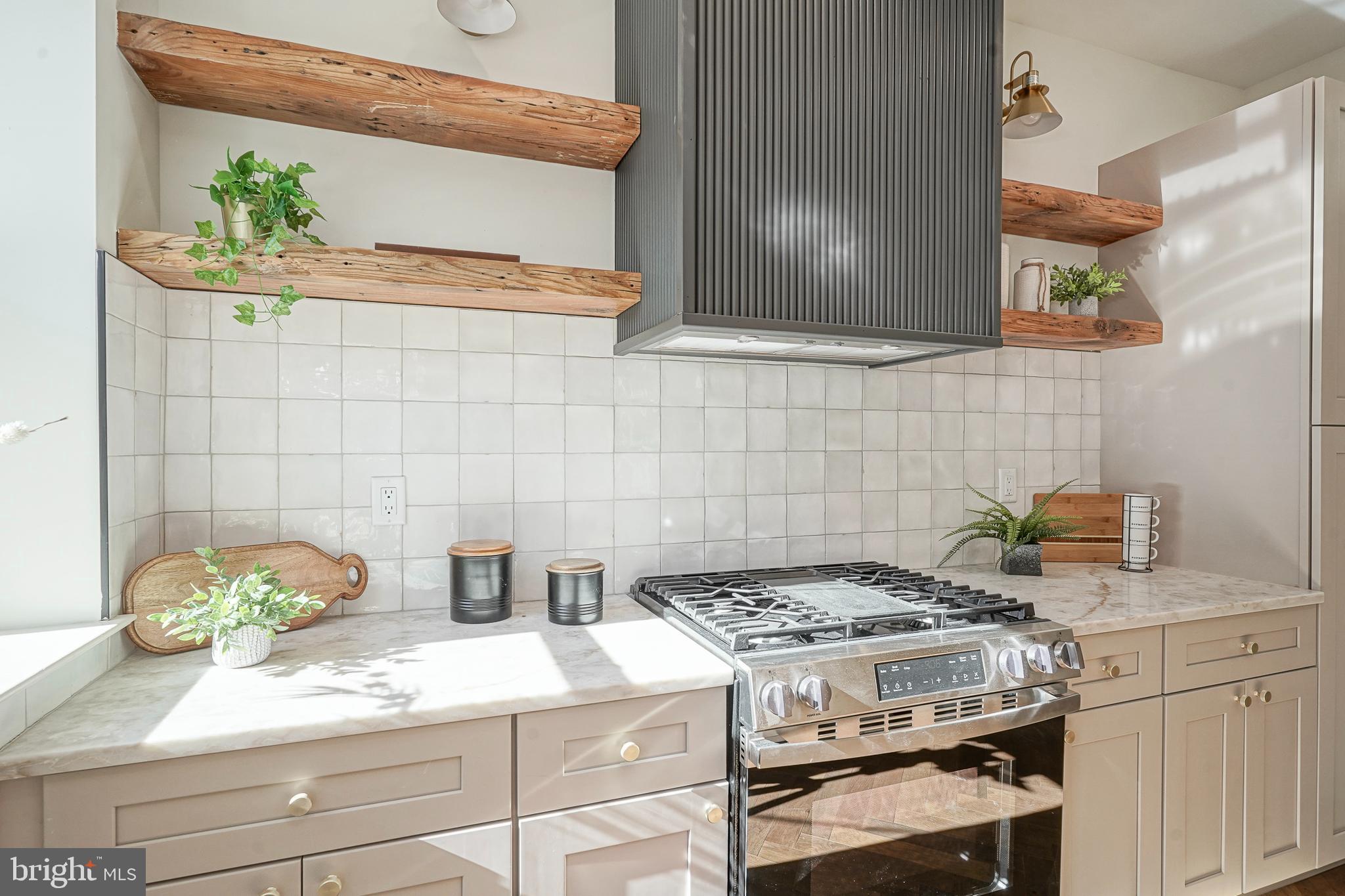 5224 DELANCEY STREET