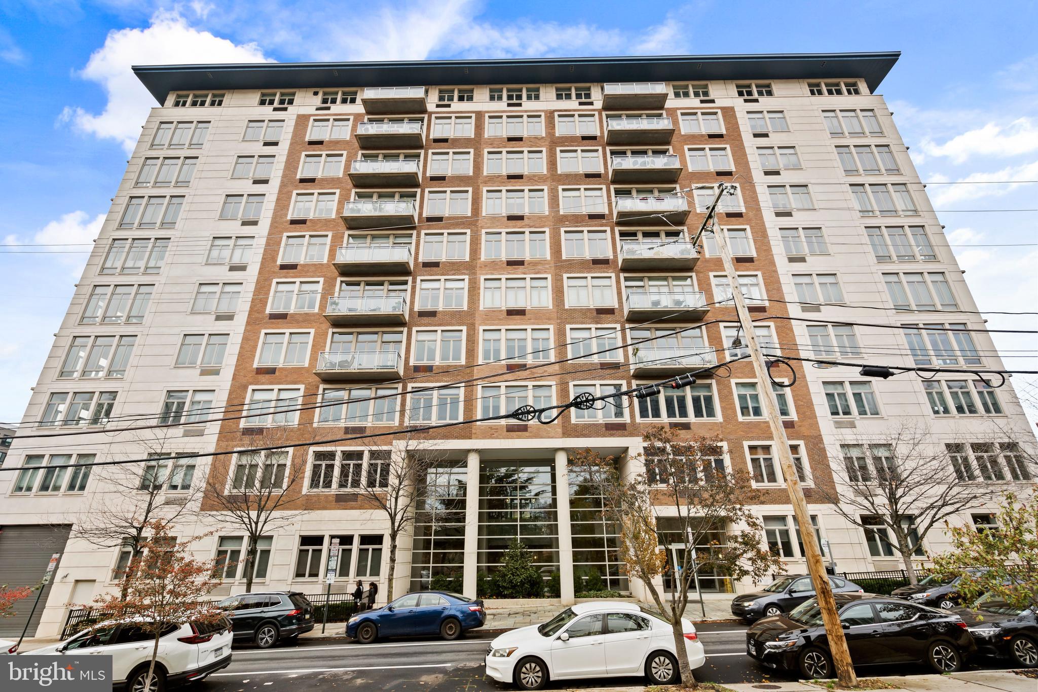 1900 HAMILTON STREET C6