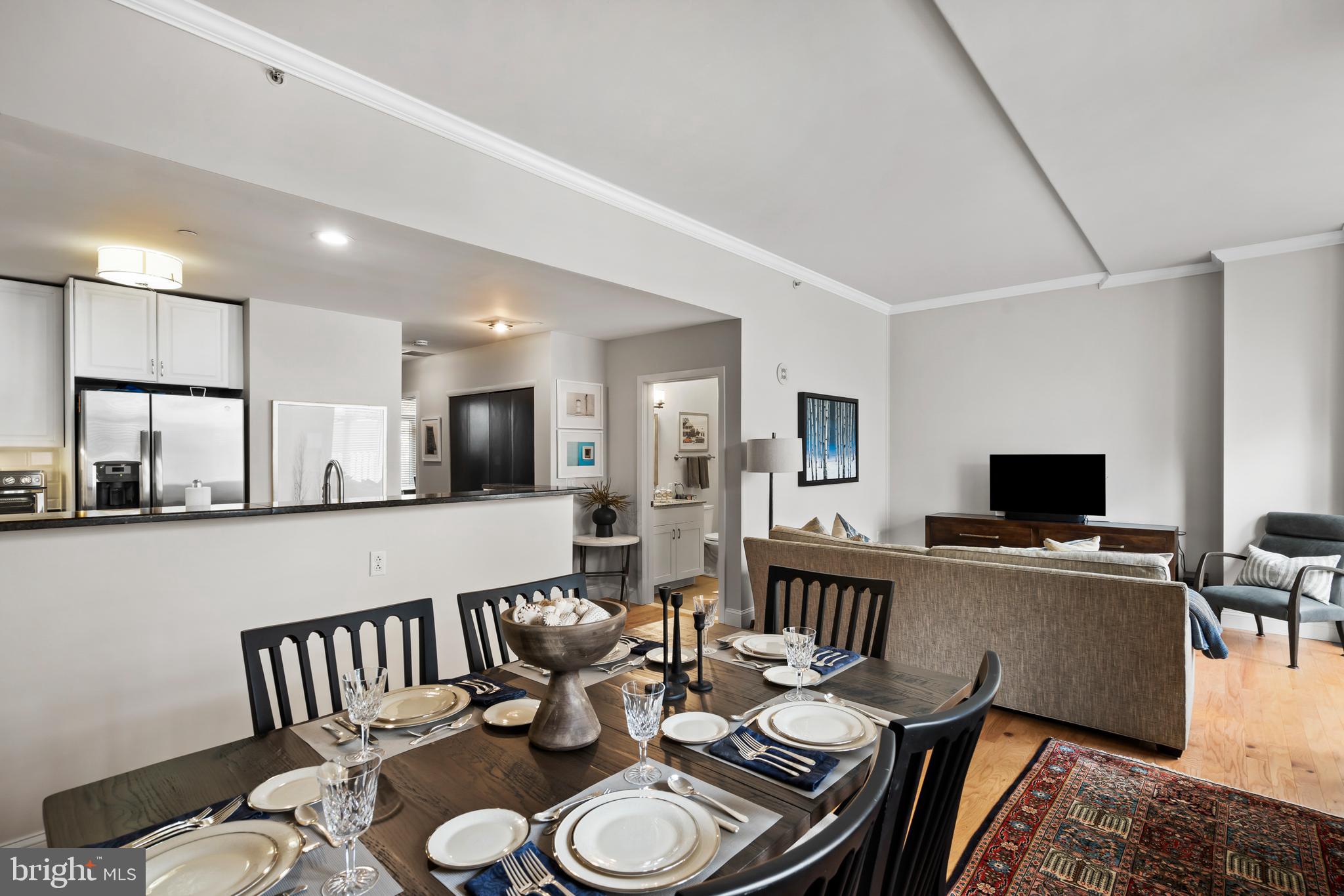 1900 HAMILTON STREET C6