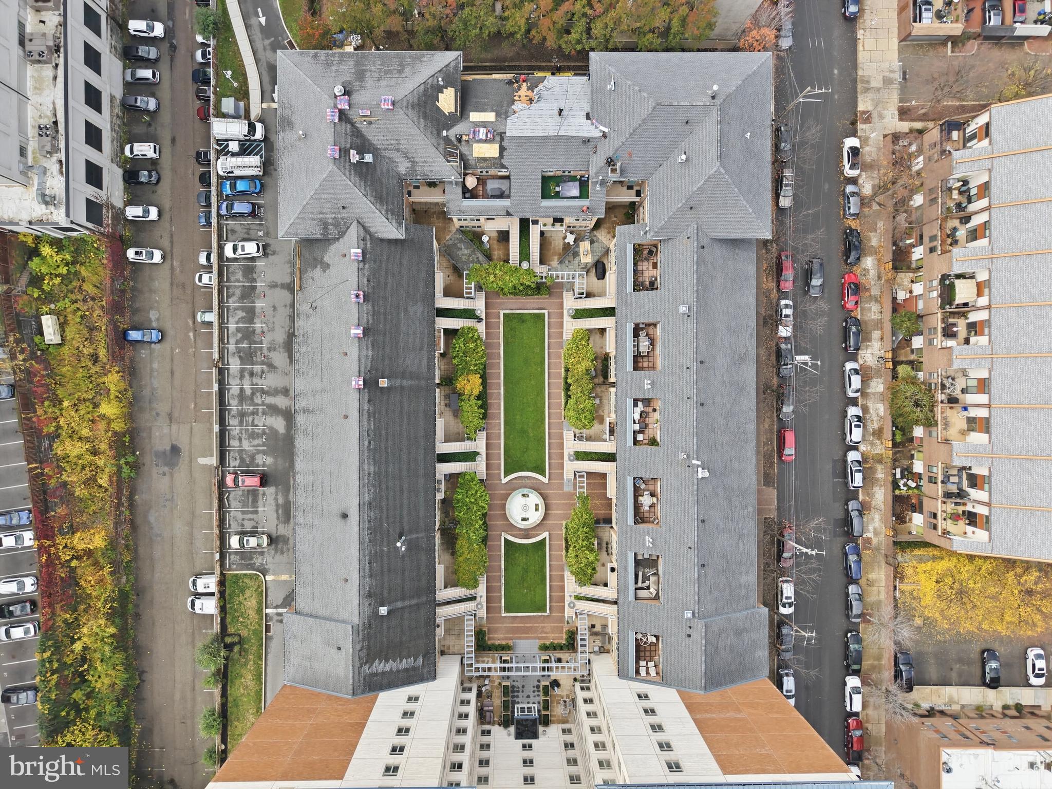 1900 HAMILTON STREET C6