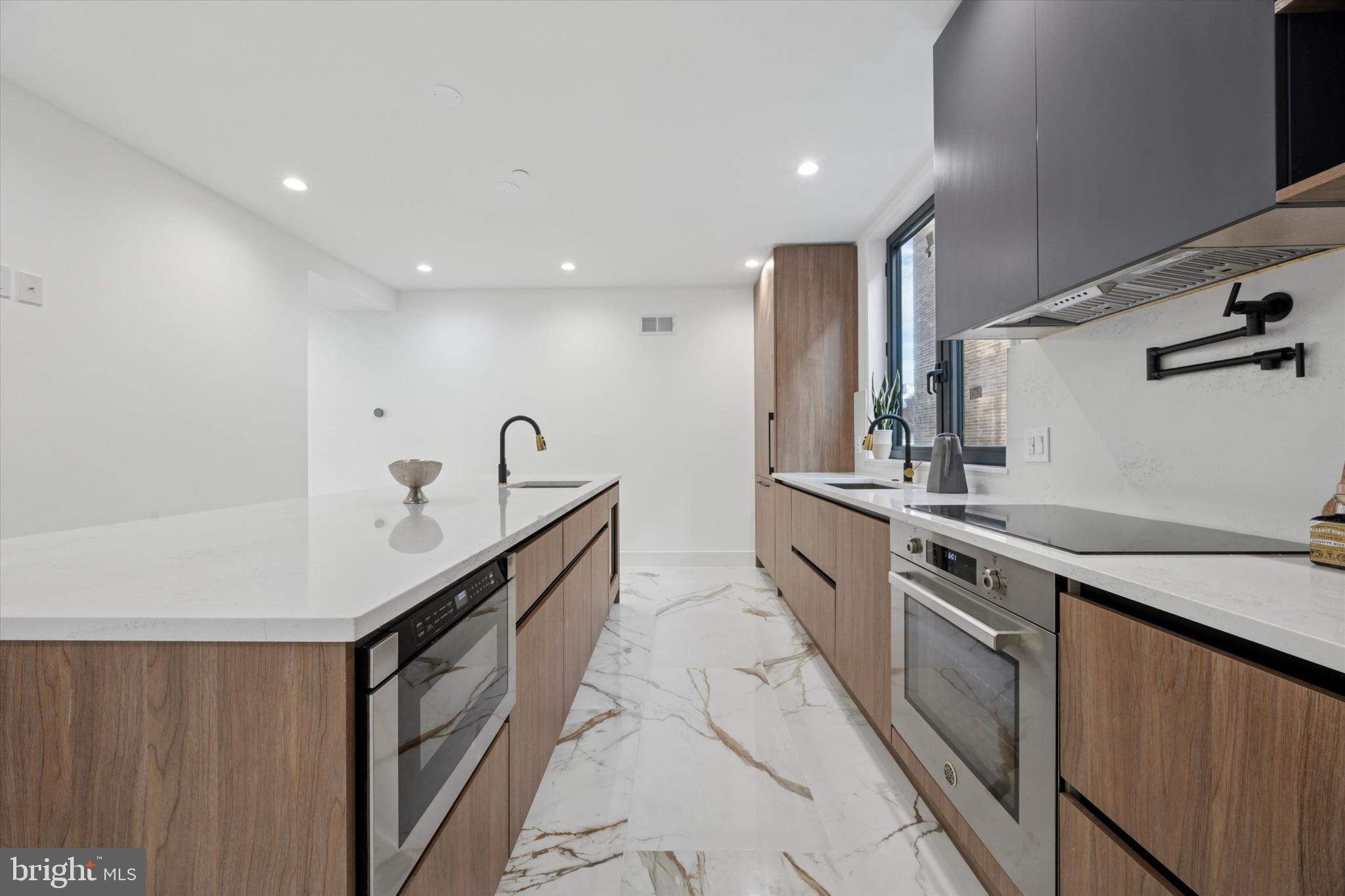 1843 HARTRANFT STREET A103