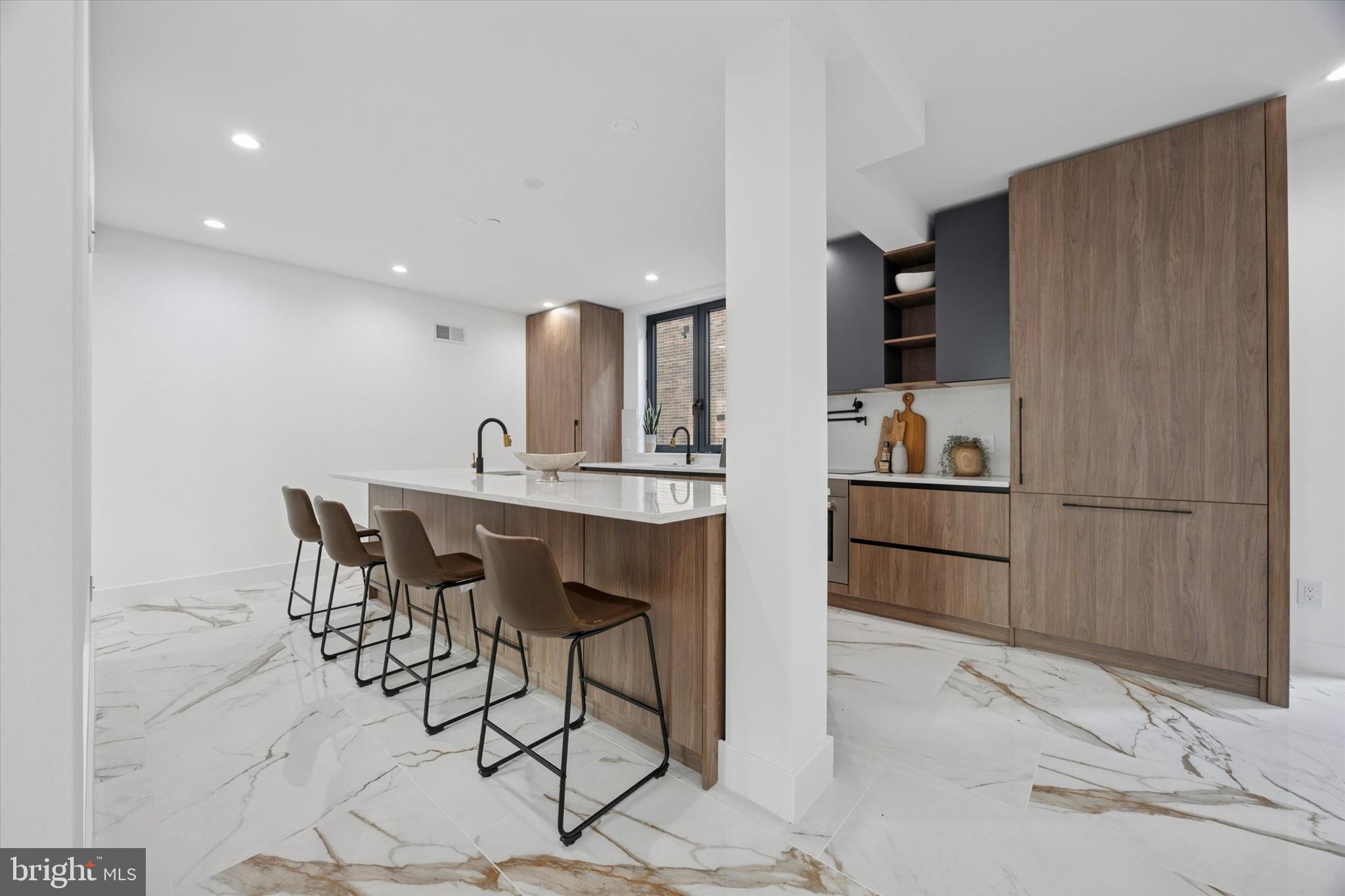 1843 HARTRANFT STREET A103