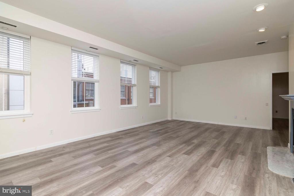 102 CHURCH STREET 22 409
