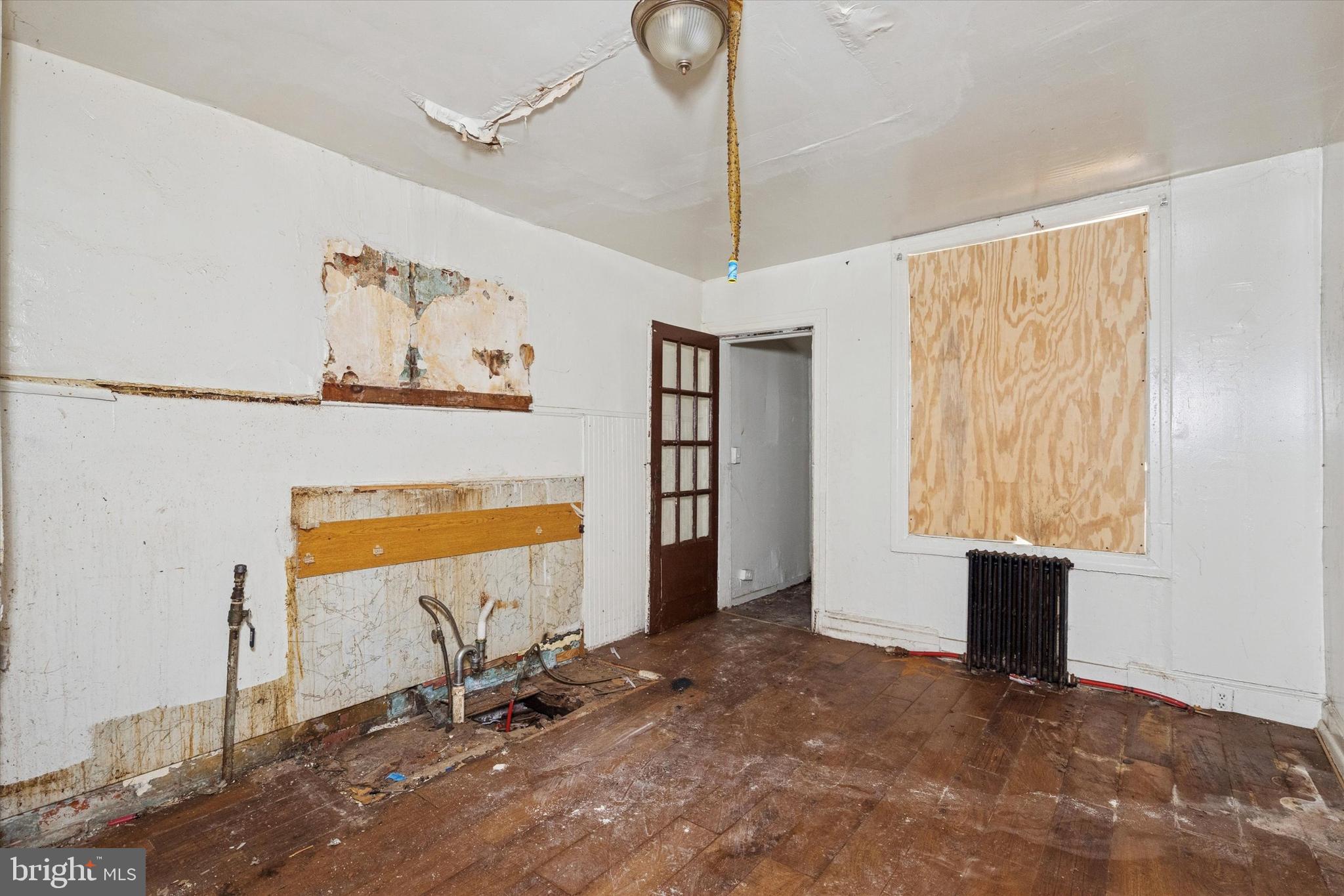 1853 W JUNIATA STREET