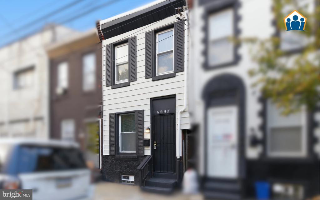 2528 COLLINS STREET