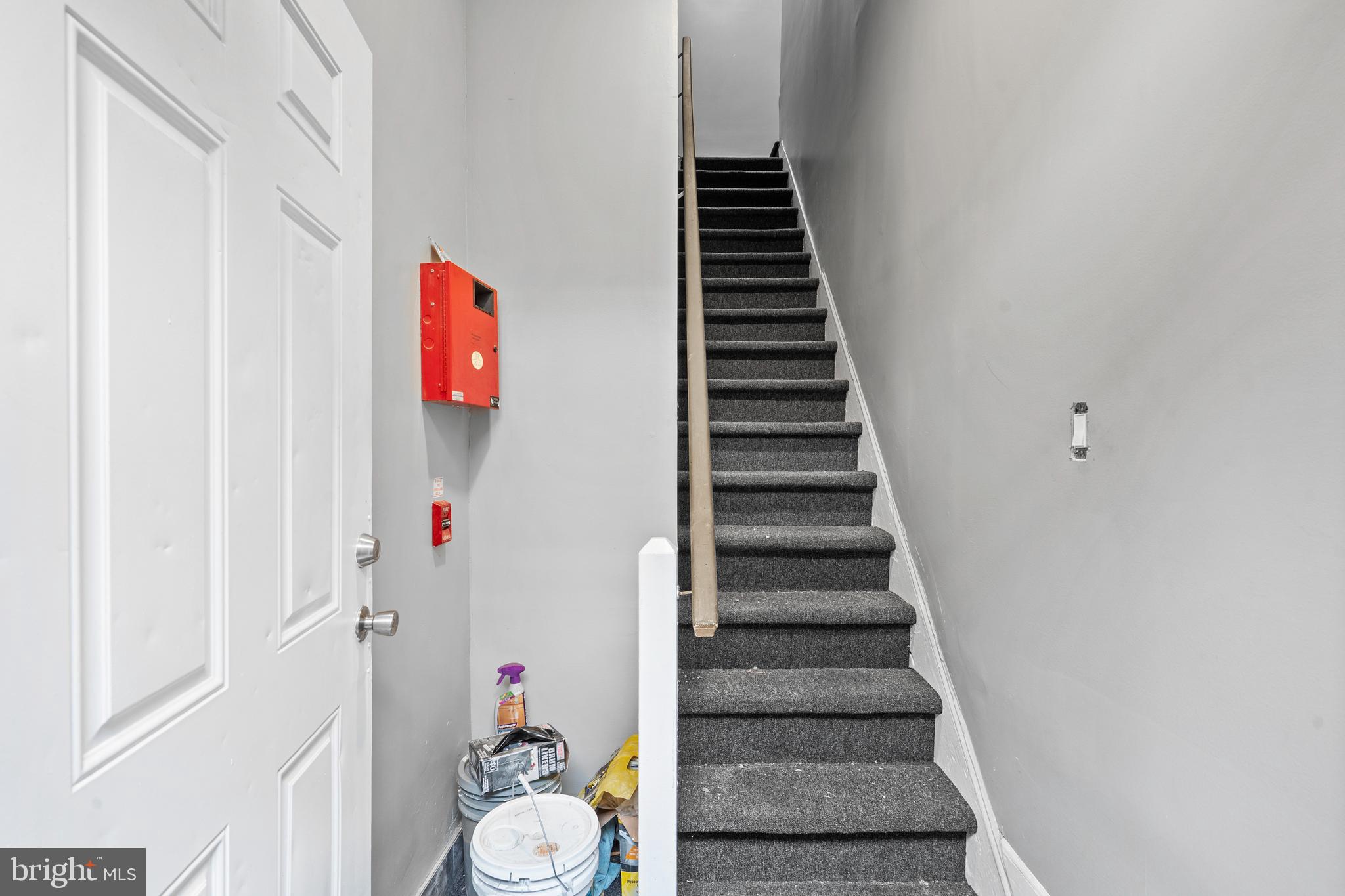 4830 LONGSHORE AVENUE