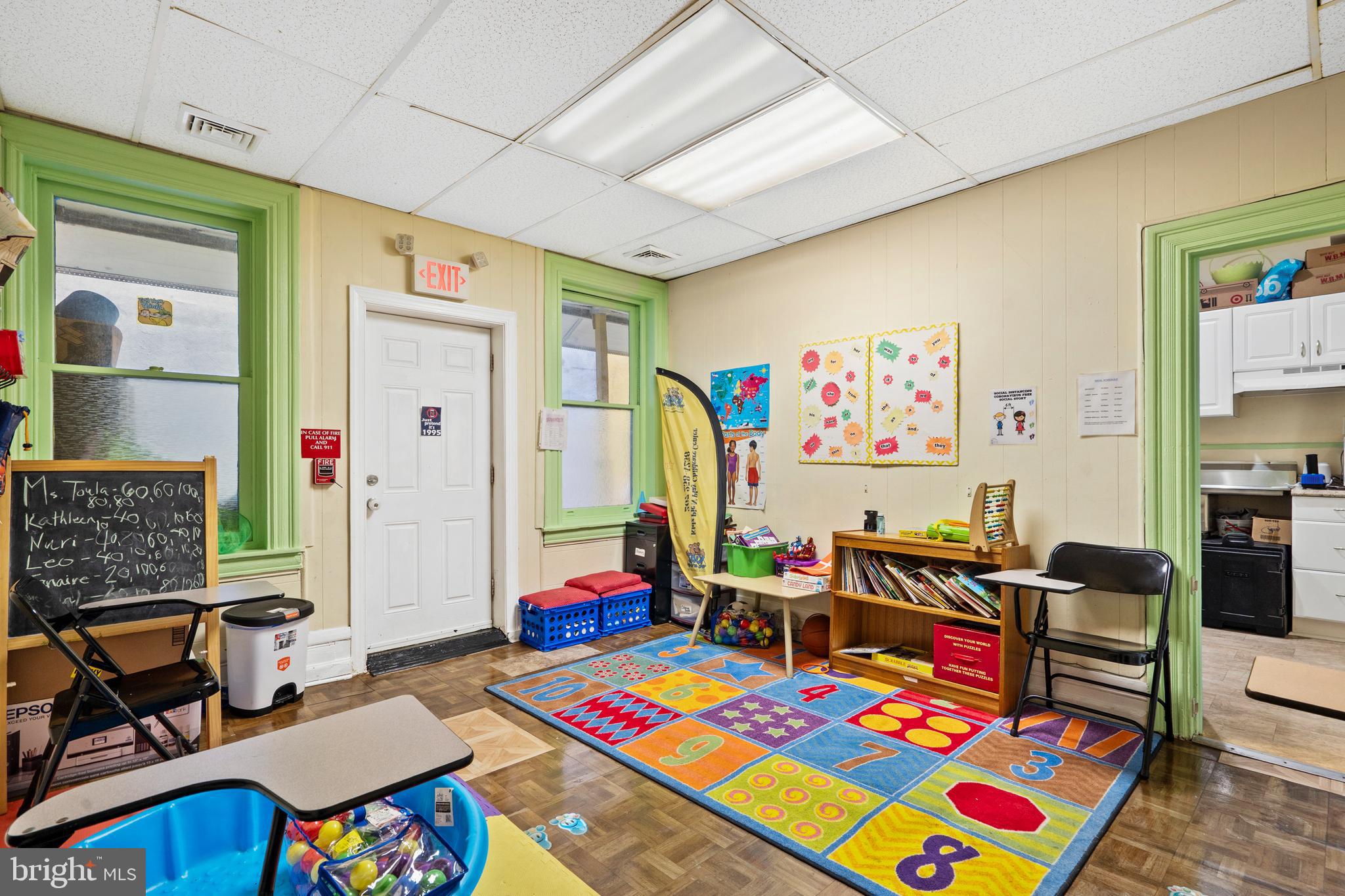 4830 LONGSHORE AVENUE