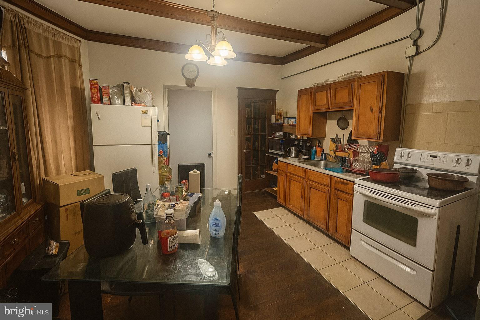 609 E ALLEGHENY AVENUE 11