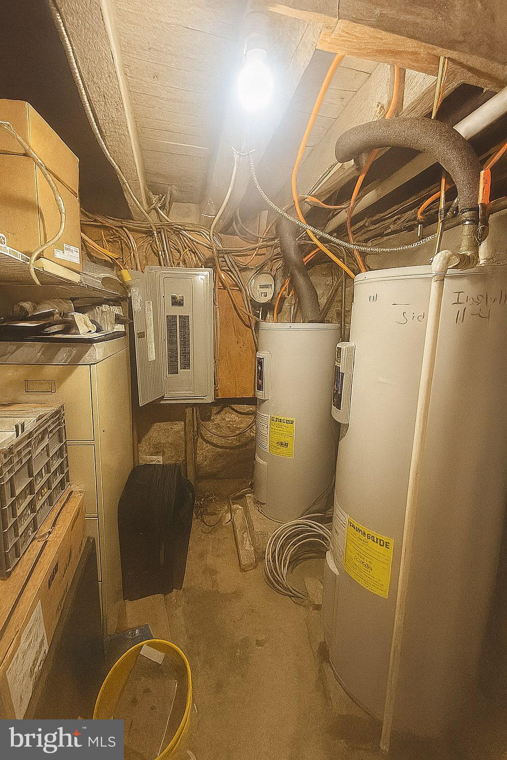 609 E ALLEGHENY AVENUE 11