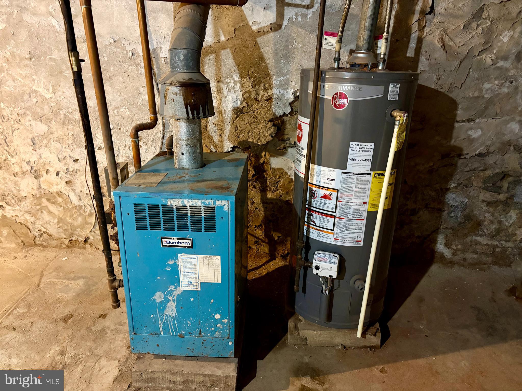 1854 E LIPPINCOTT STREET