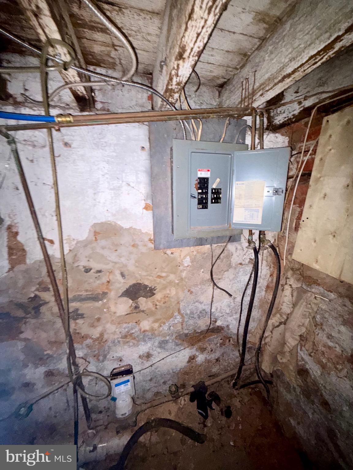 3434 N PALETHORP STREET