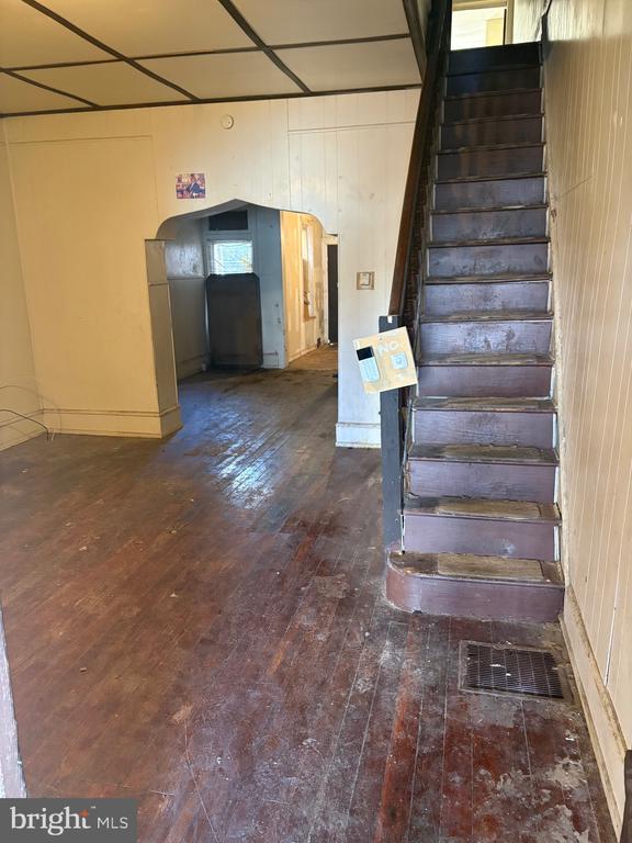 66 W MANHEIM STREET