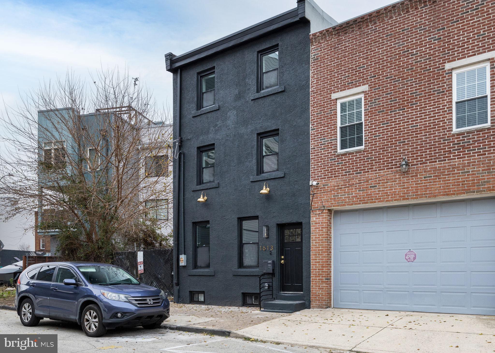 1613 N LAWRENCE STREET