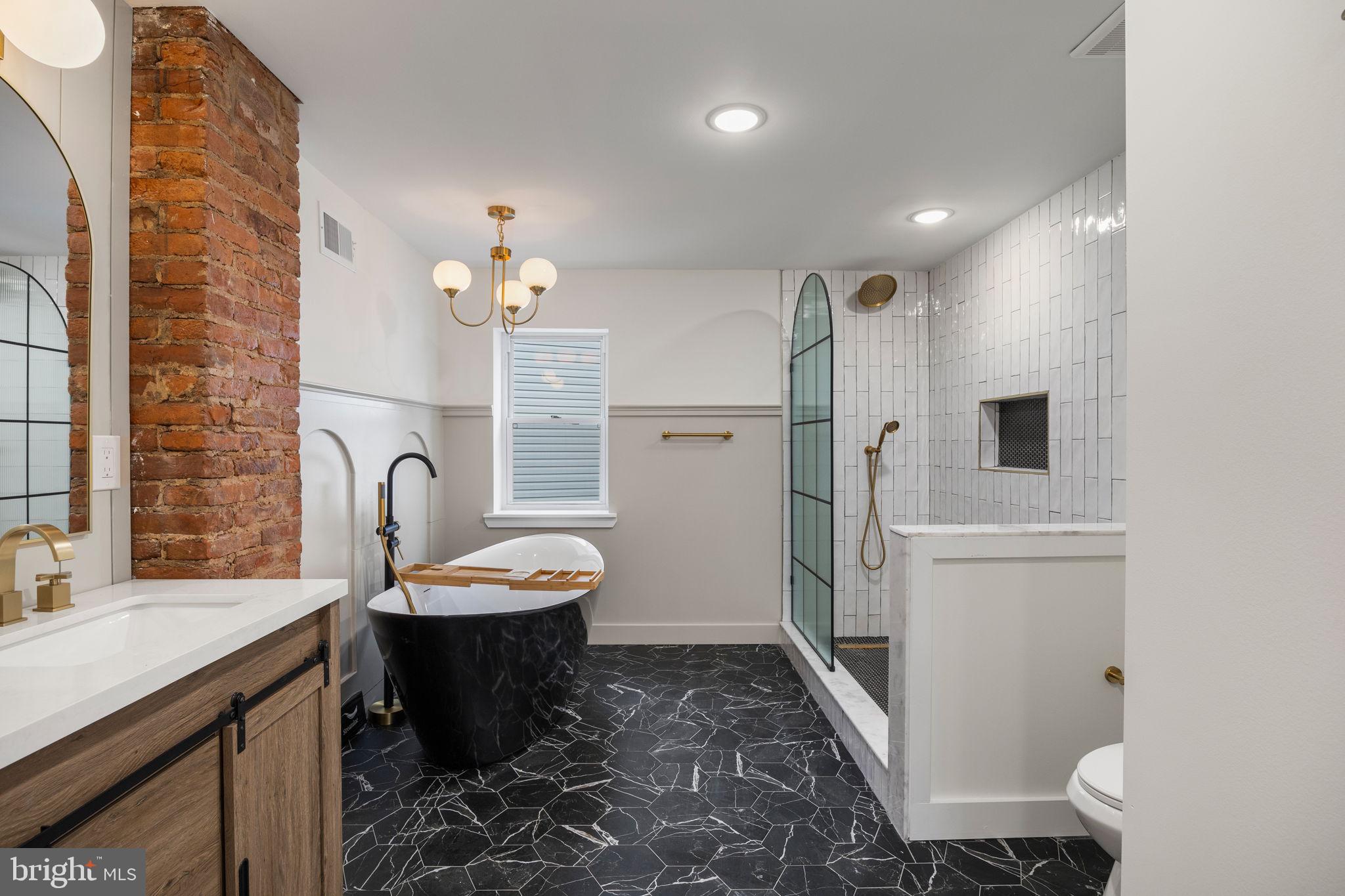 1613 N LAWRENCE STREET