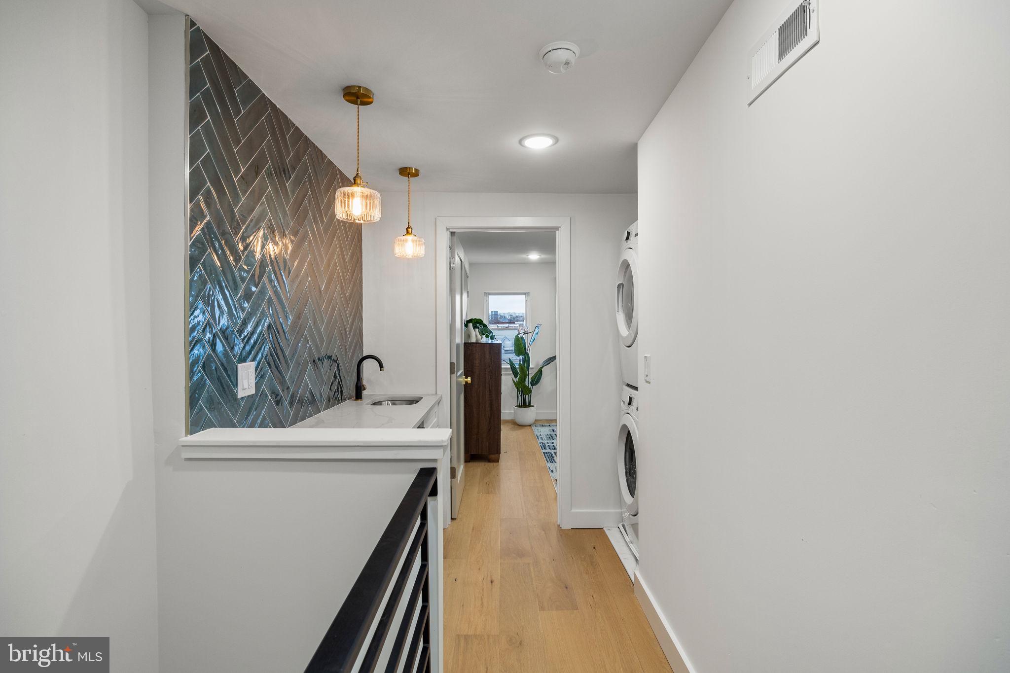 1613 N LAWRENCE STREET