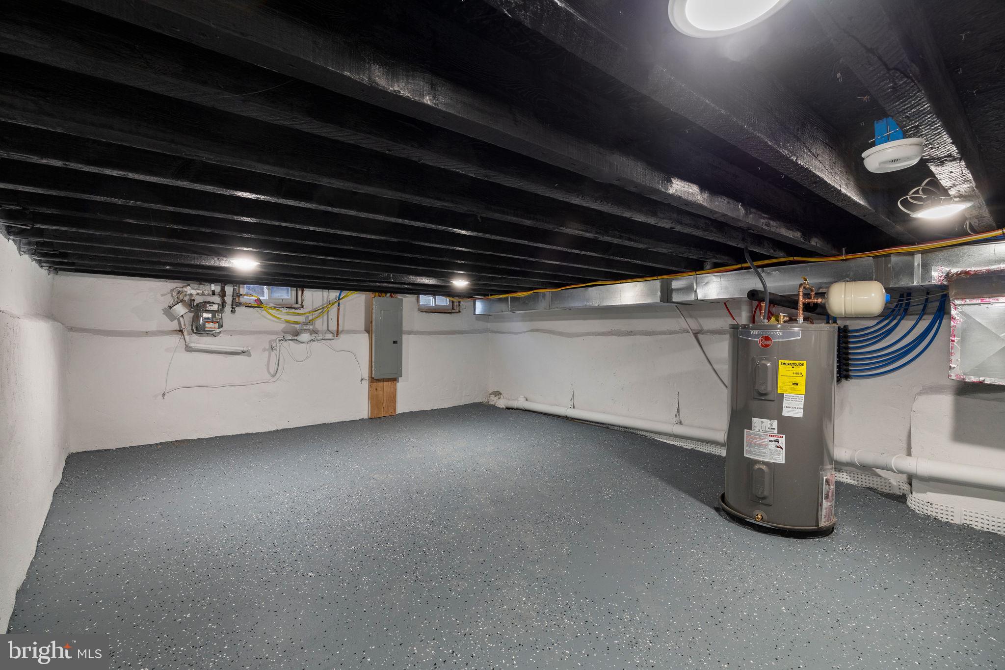 1613 N LAWRENCE STREET