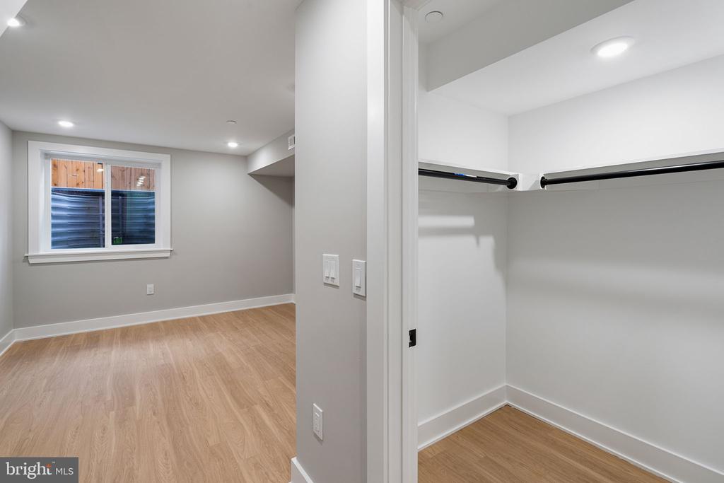 717 MERCY STREET