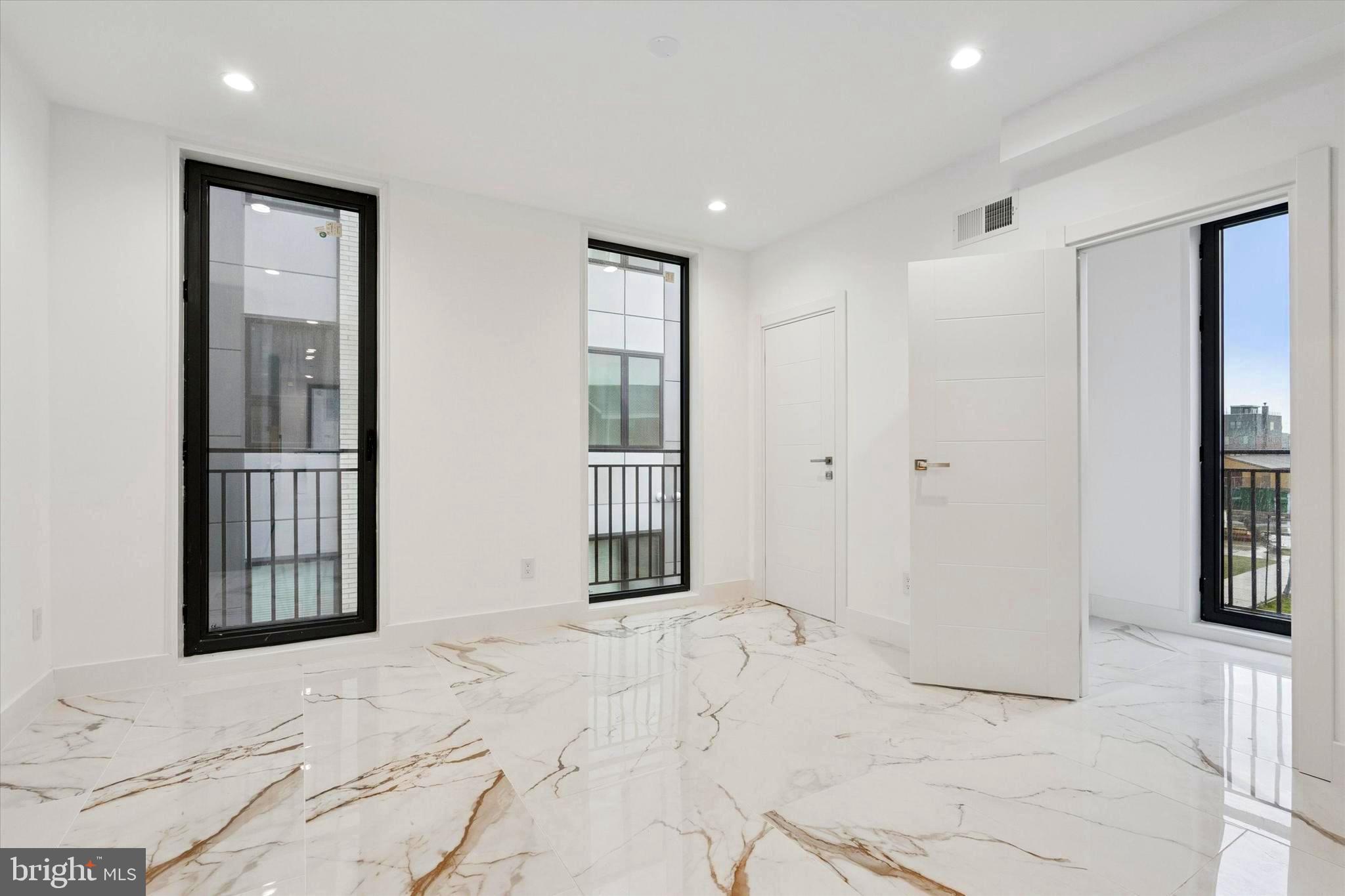 1843 HARTRANFT STREET B102