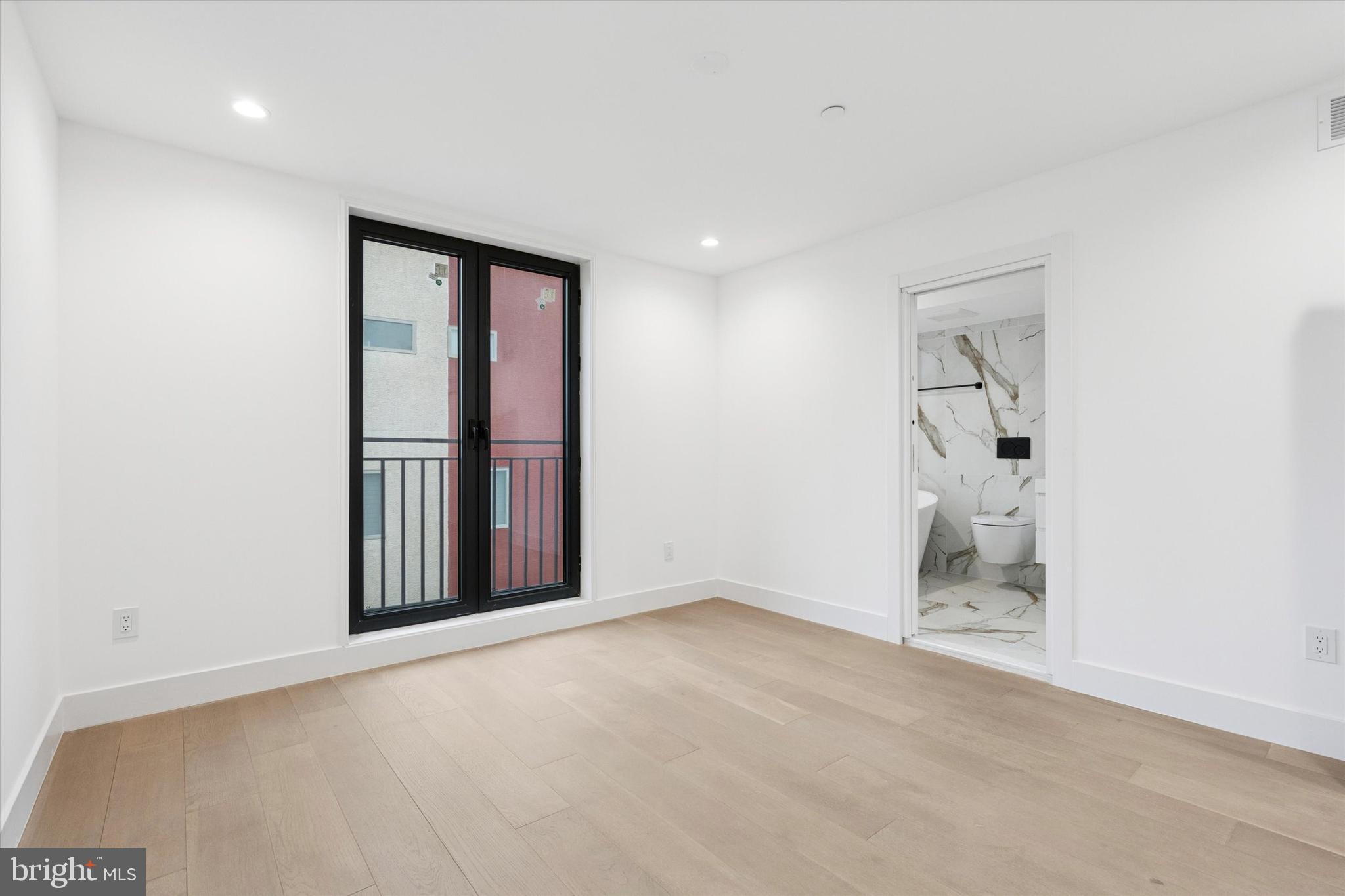 1843 HARTRANFT STREET B102