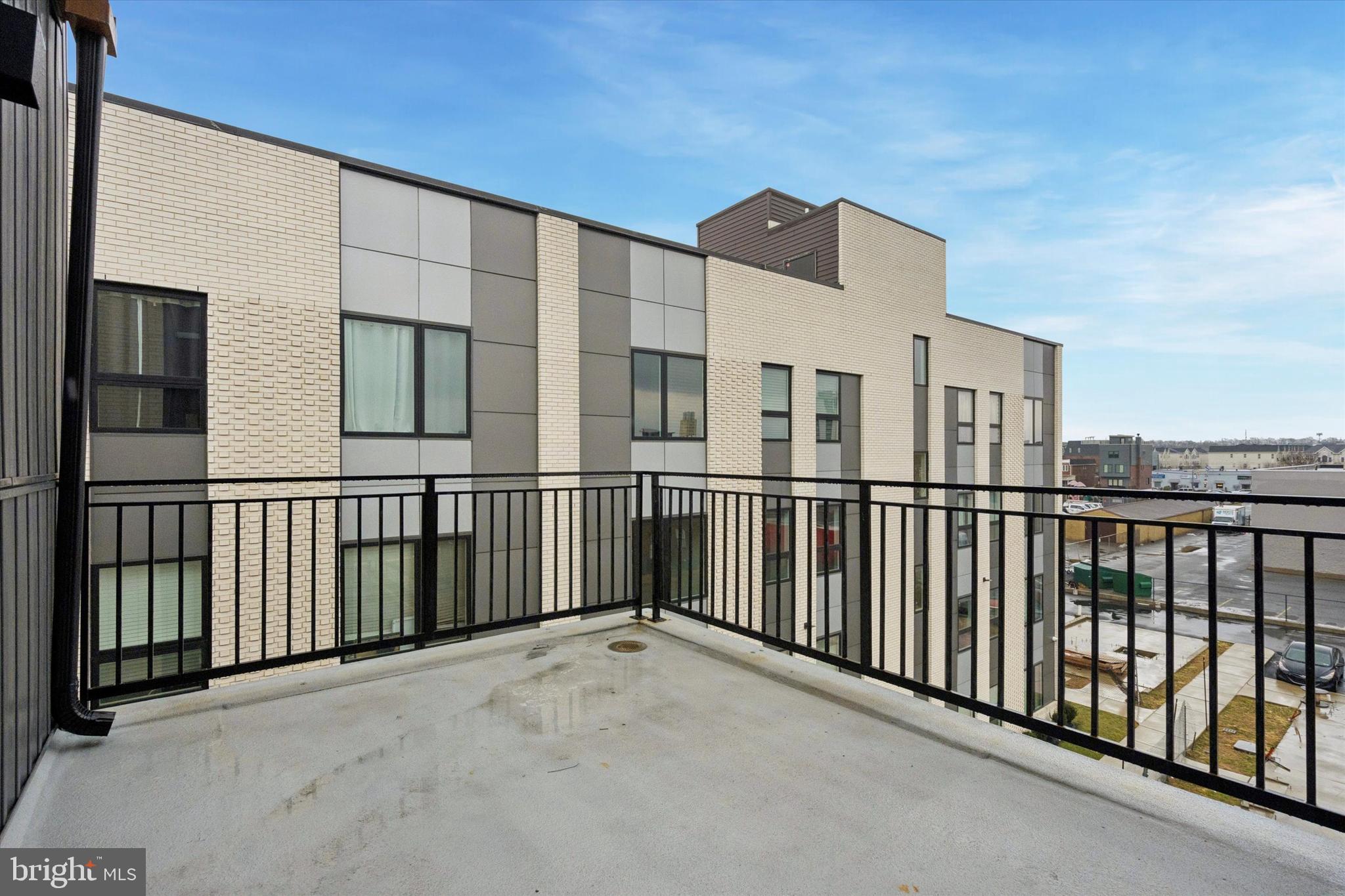 1843 HARTRANFT STREET B102