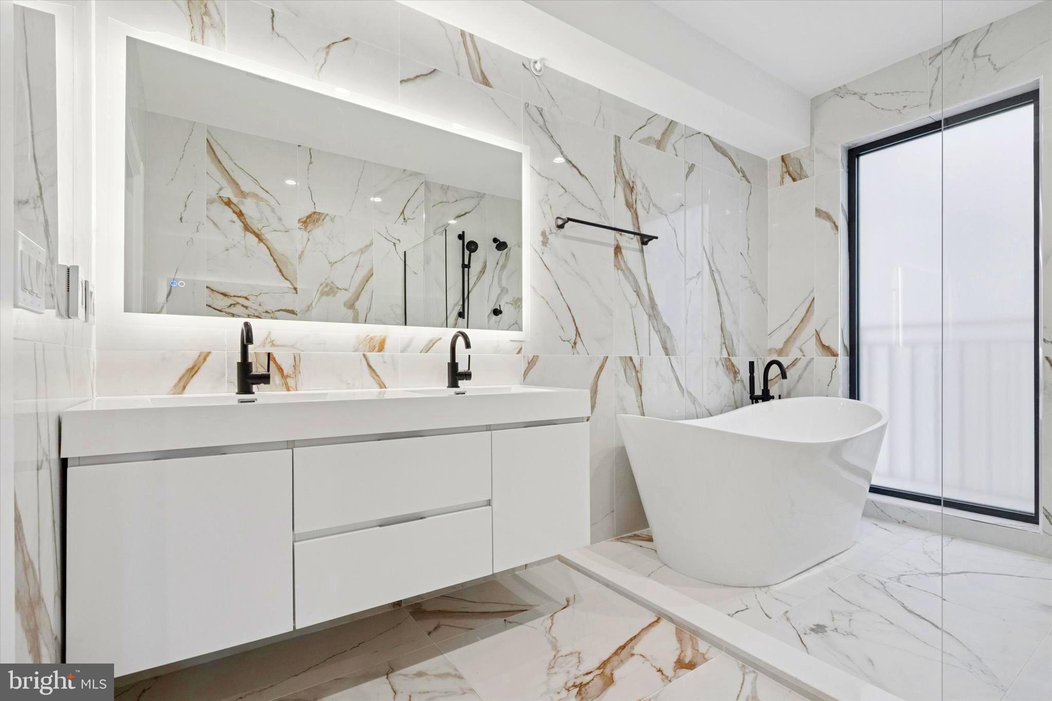 1843 HARTRANFT STREET B102