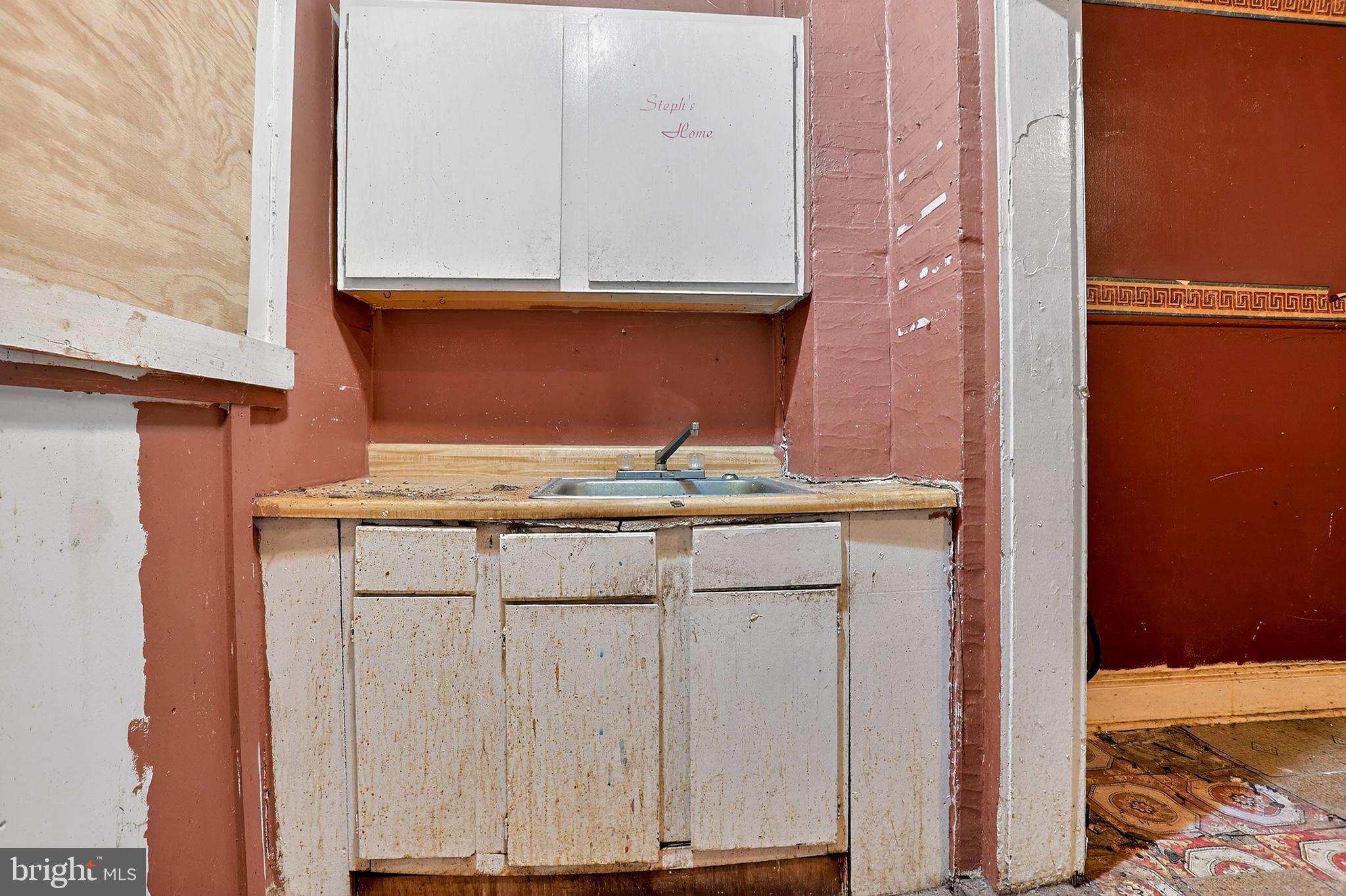 4250 N DARIEN STREET