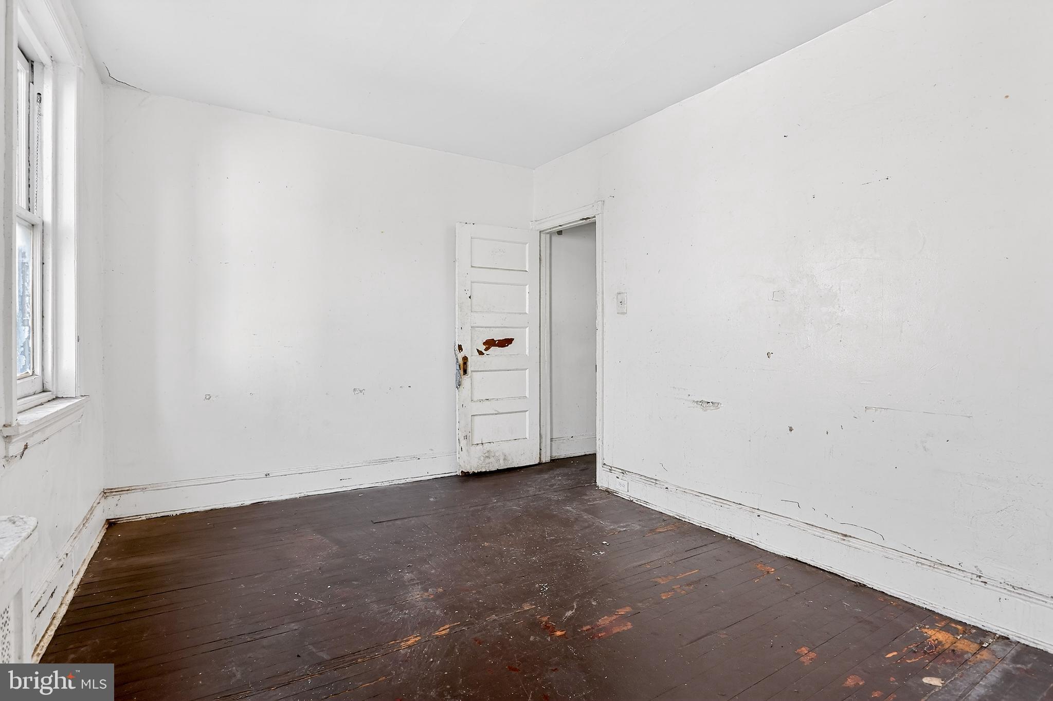 4250 N DARIEN STREET