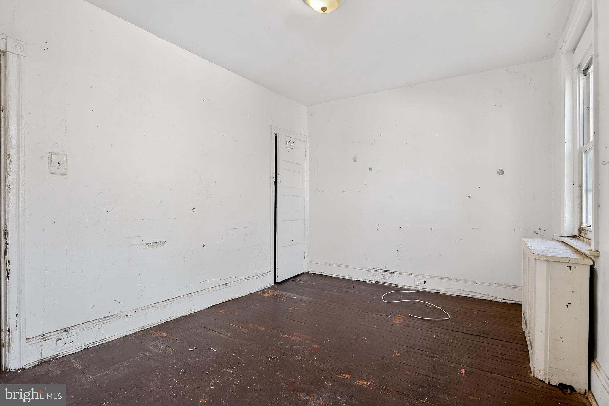 4250 N DARIEN STREET