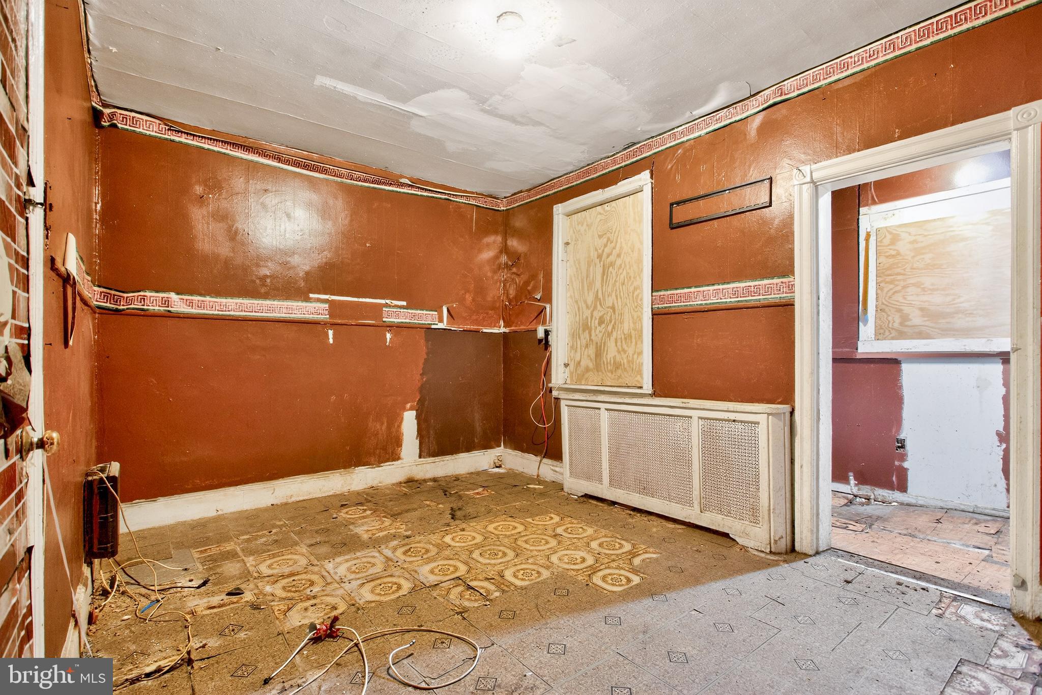 4250 N DARIEN STREET