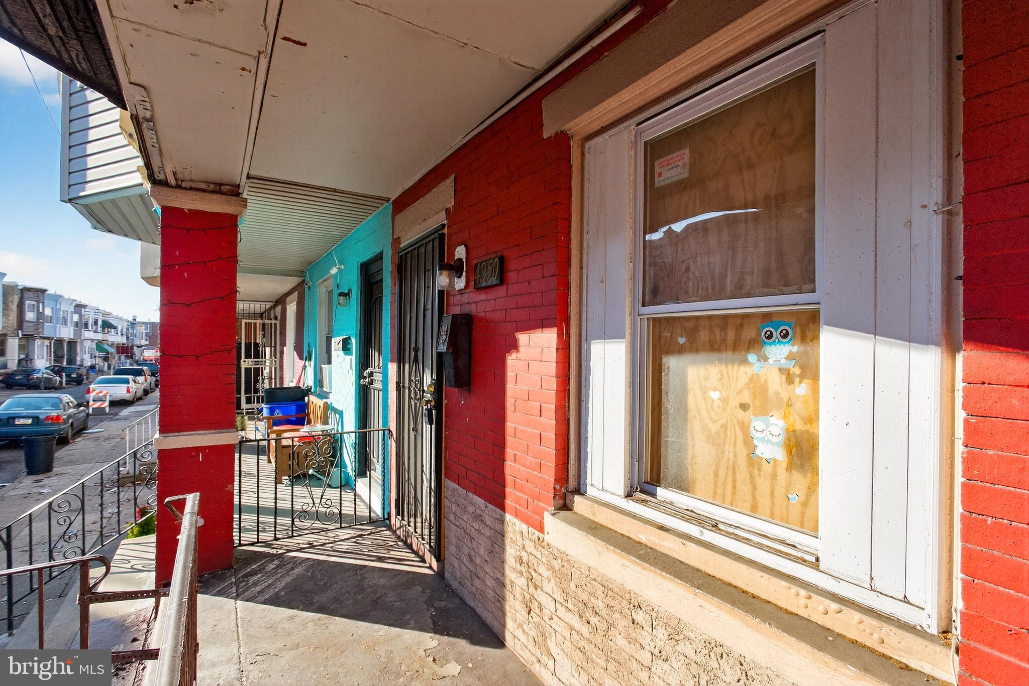 4250 N DARIEN STREET