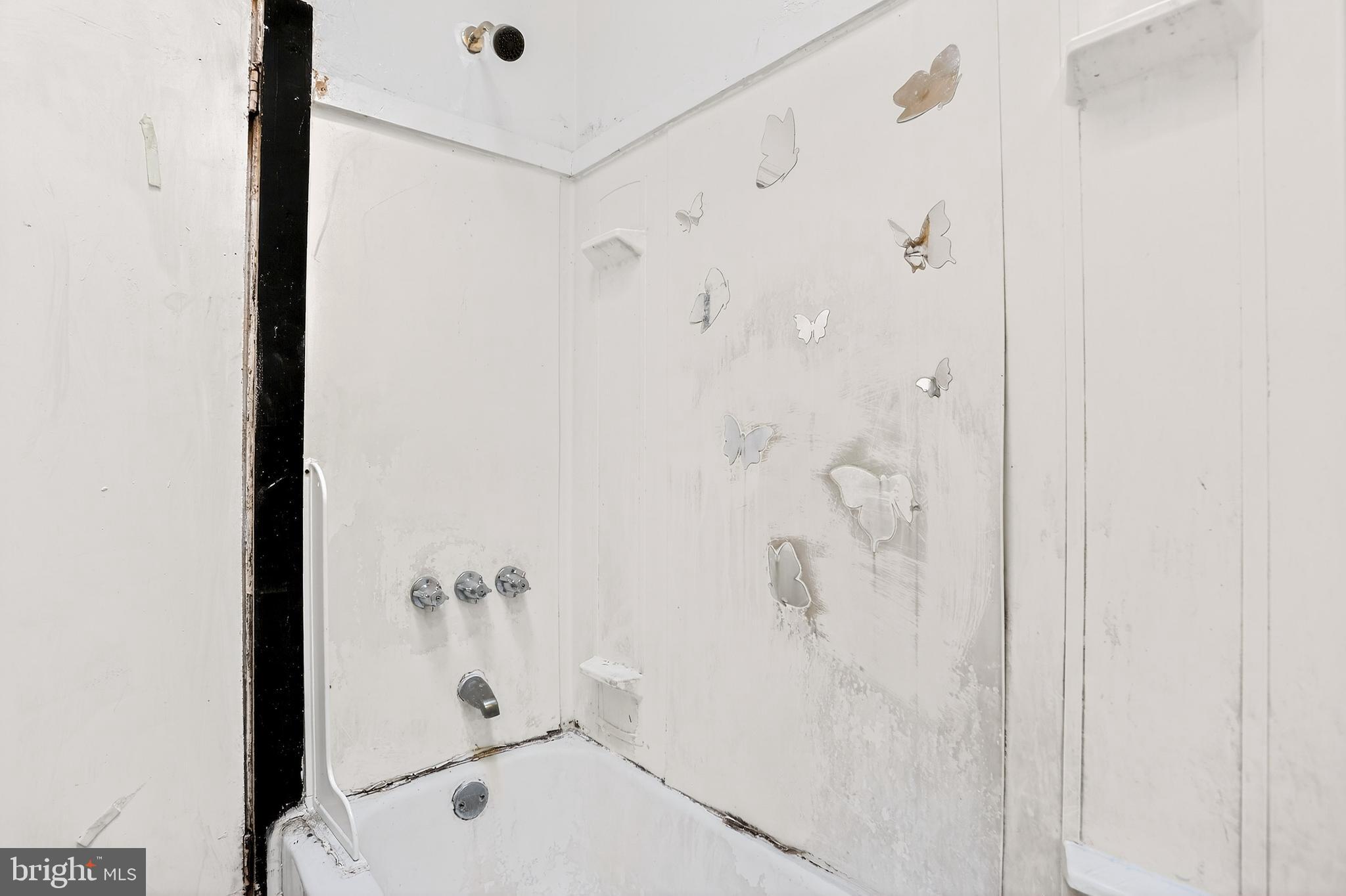 4250 N DARIEN STREET