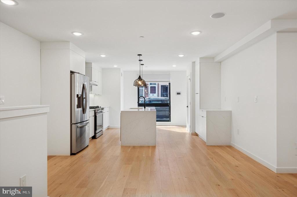 871 N 20TH STREET 1
