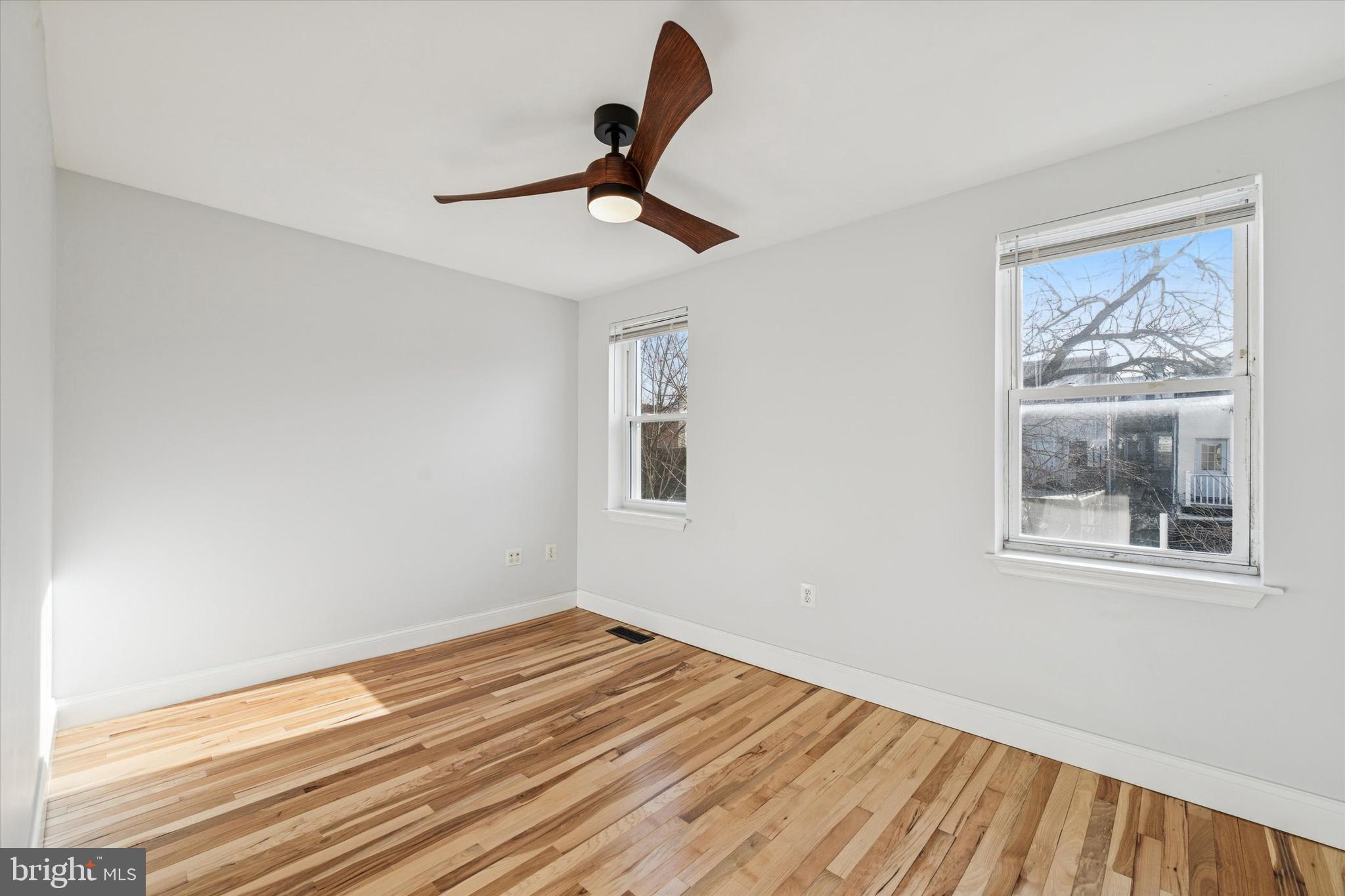 2814 W STILES STREET