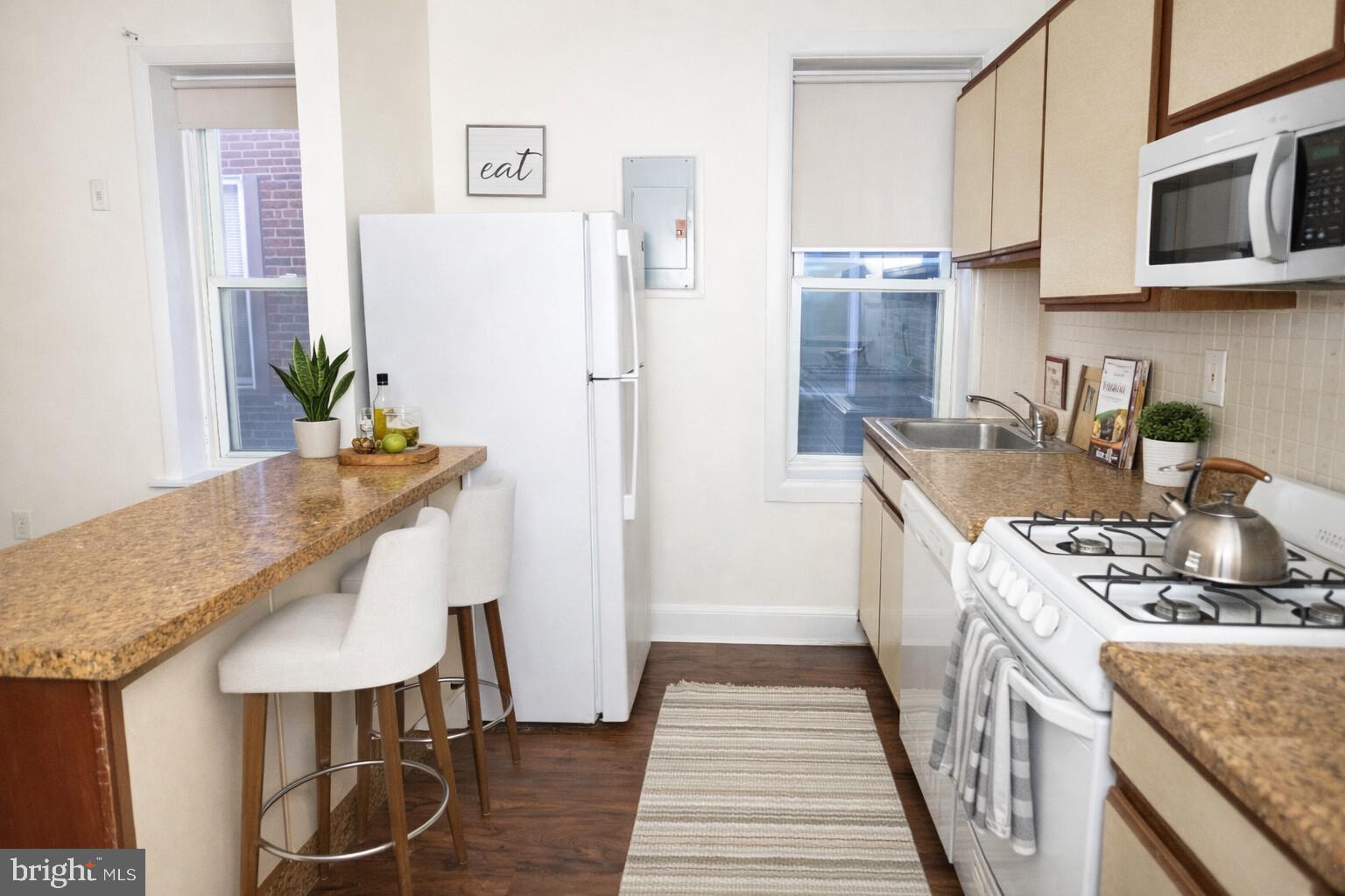 2309 E YORK STREET 2R