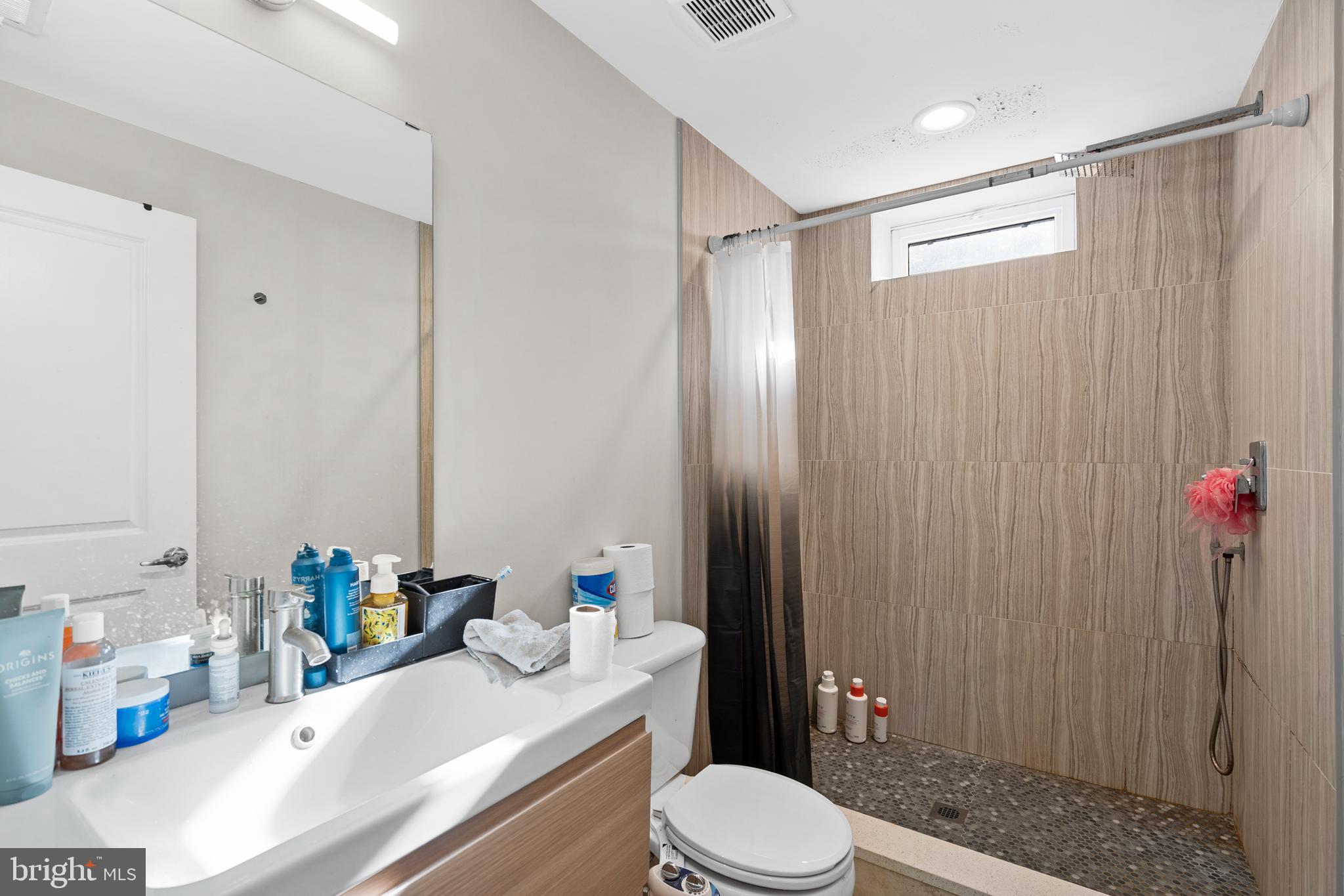 2714 W JEFFERSON STREET